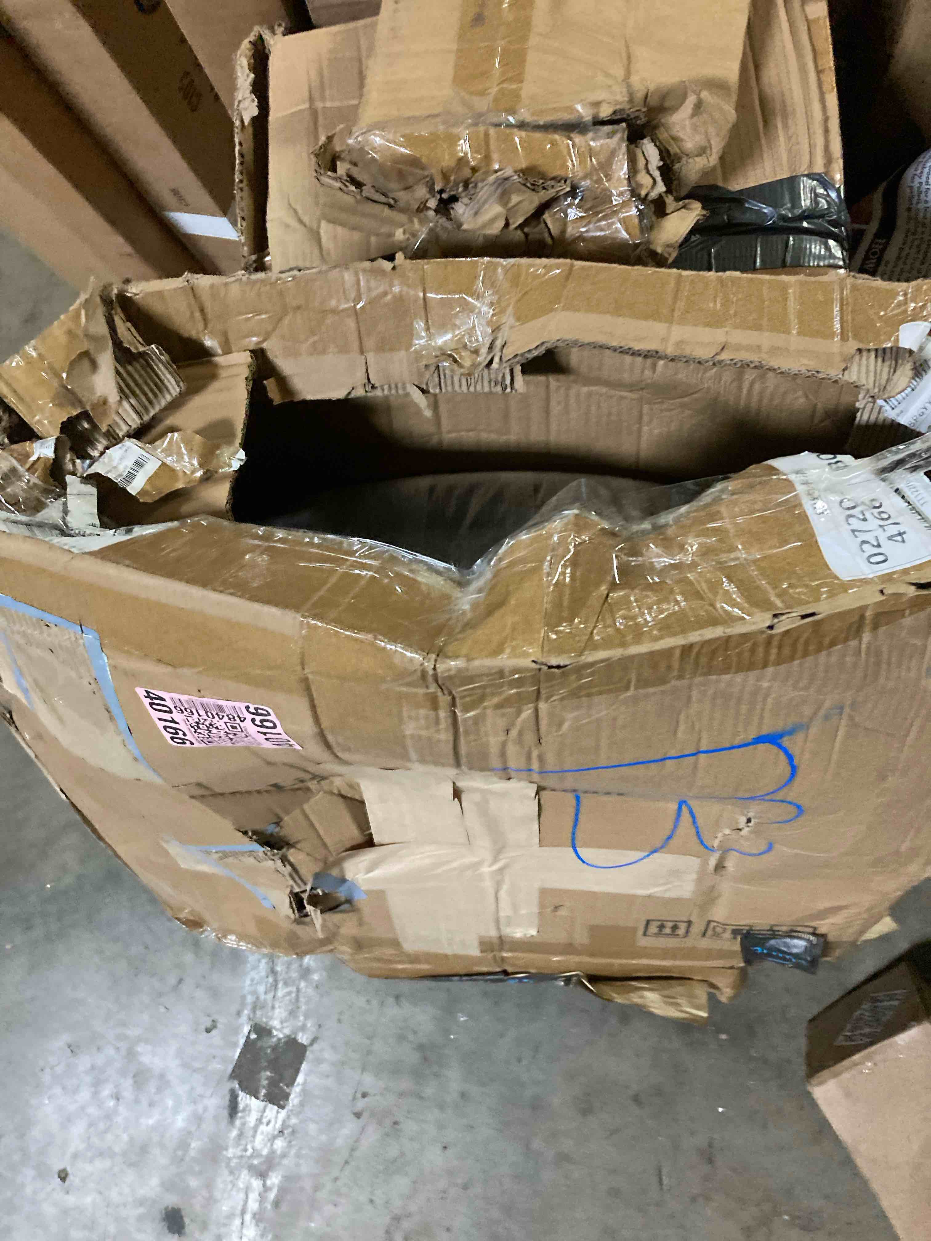 https://s3.amazonaws.com/lotting-images-prod/phillipi/TEA3353863_1753452638753.jpeg