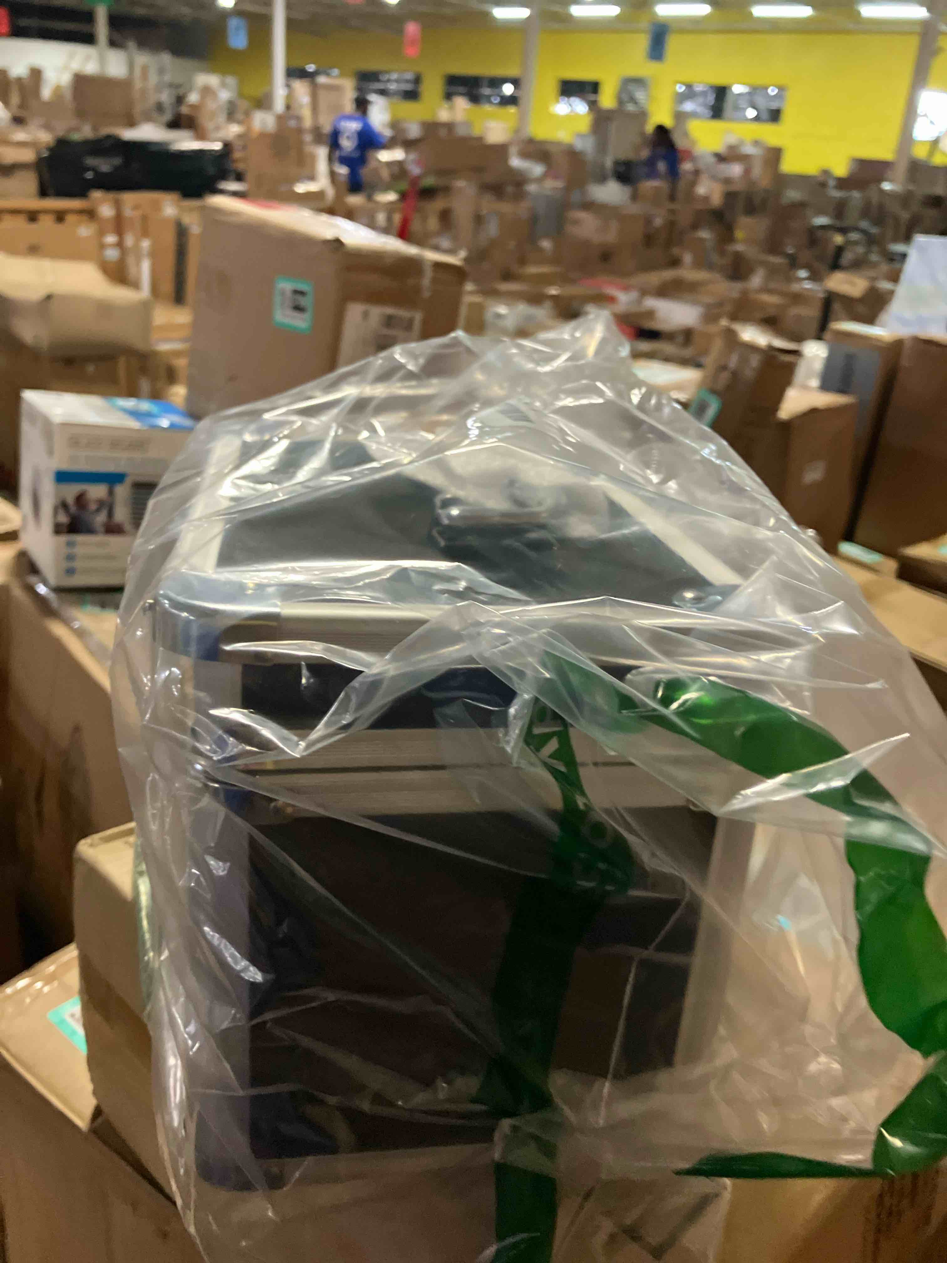 https://s3.amazonaws.com/lotting-images-prod/phillipi/TEA3353963_1753456338110.jpeg