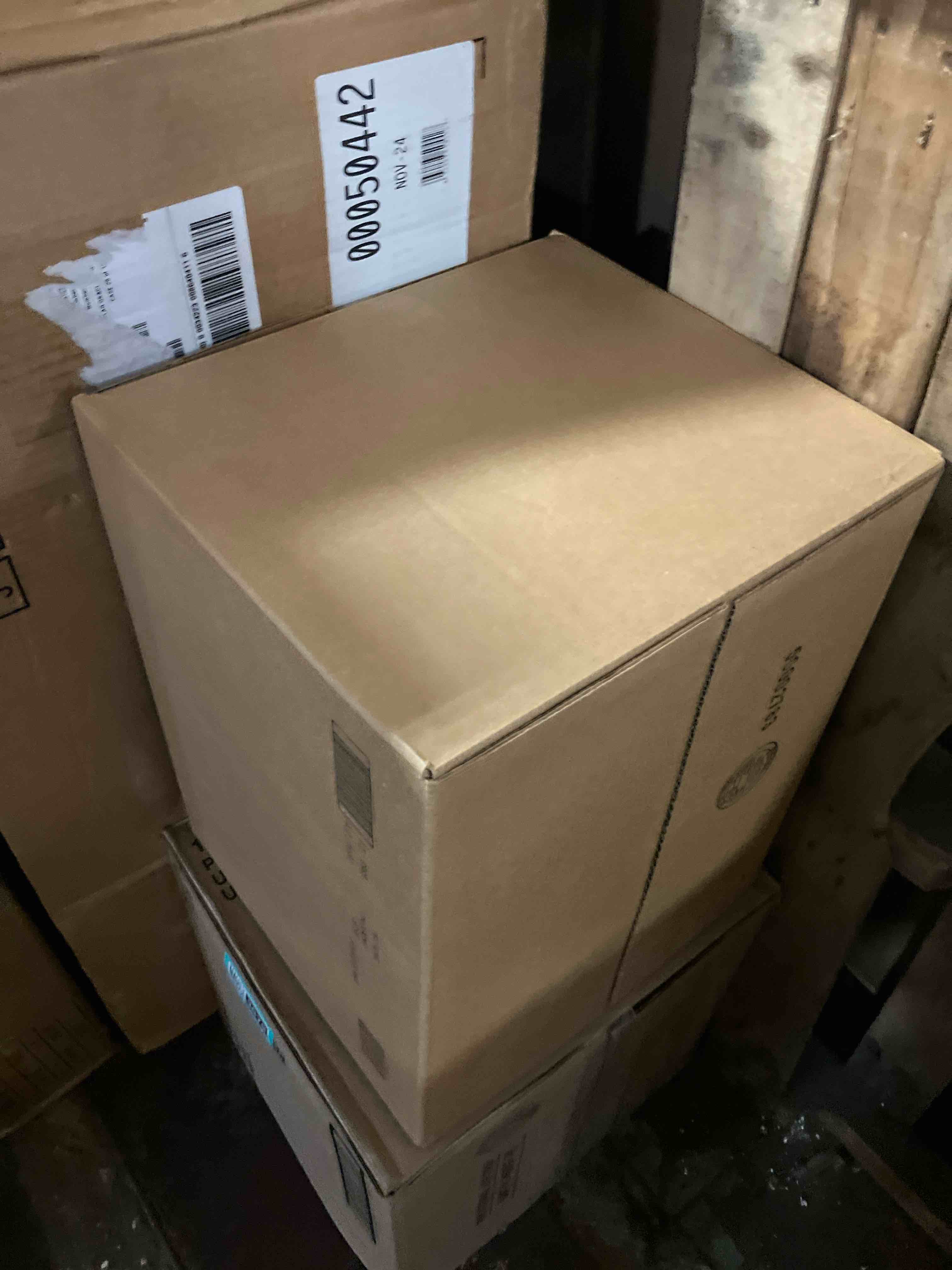 https://s3.amazonaws.com/lotting-images-prod/phillipi/TEA3353978_1753457678712.jpeg