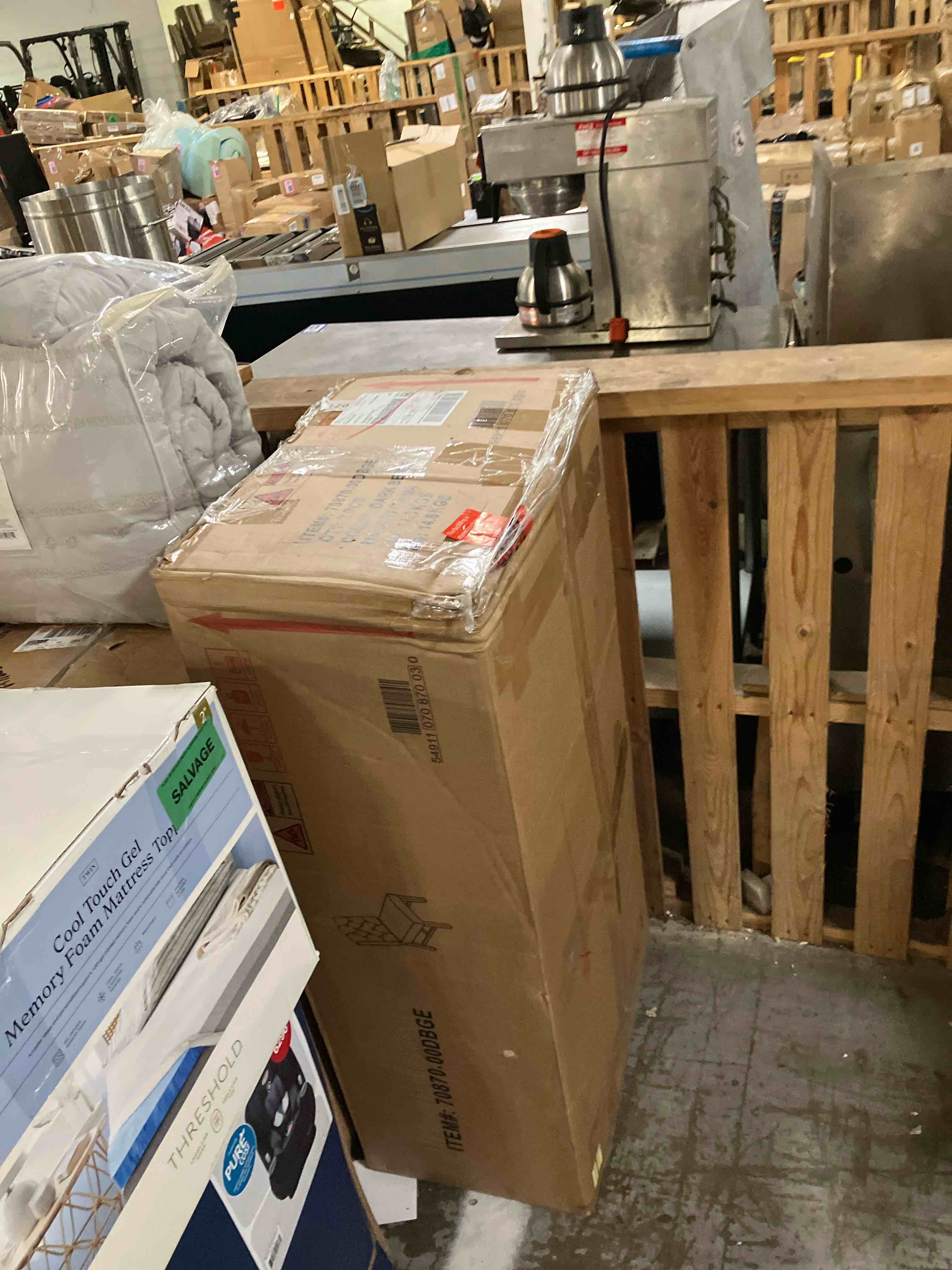 https://s3.amazonaws.com/lotting-images-prod/phillipi/TEA3354016_1753455583964.jpeg