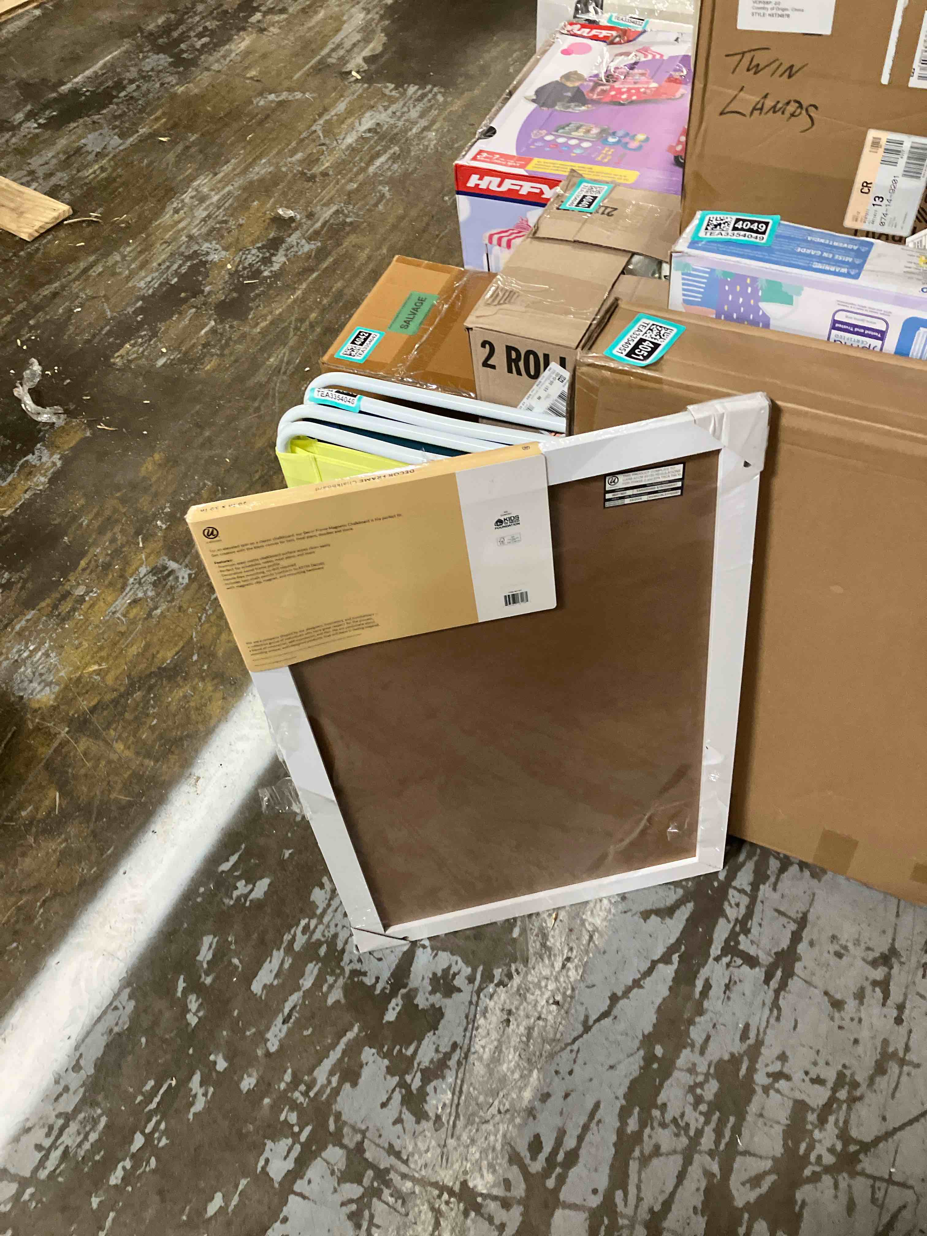https://s3.amazonaws.com/lotting-images-prod/phillipi/TEA3354052_1753460466928.jpeg
