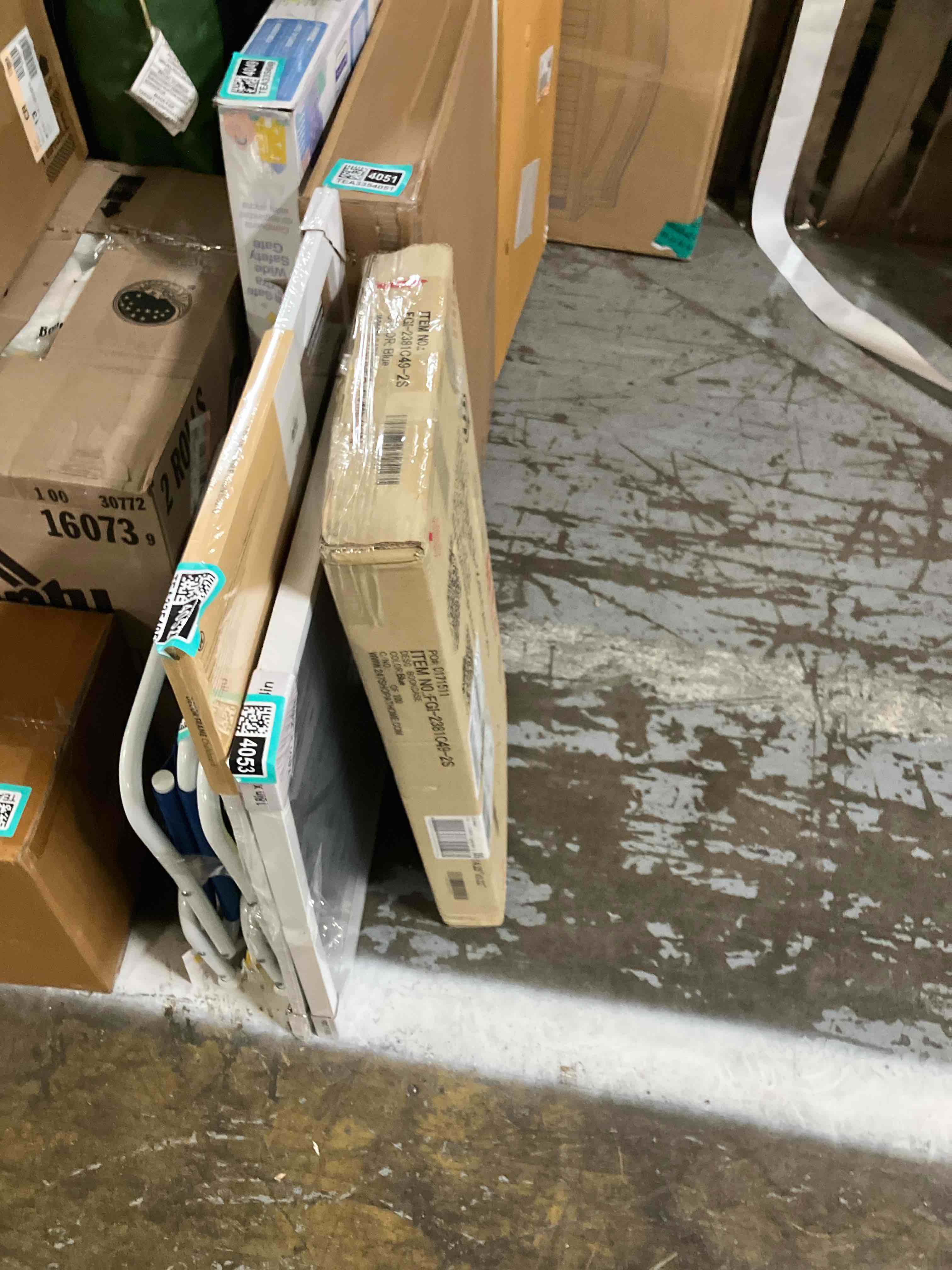 https://s3.amazonaws.com/lotting-images-prod/phillipi/TEA3354054_1753460980822.jpeg