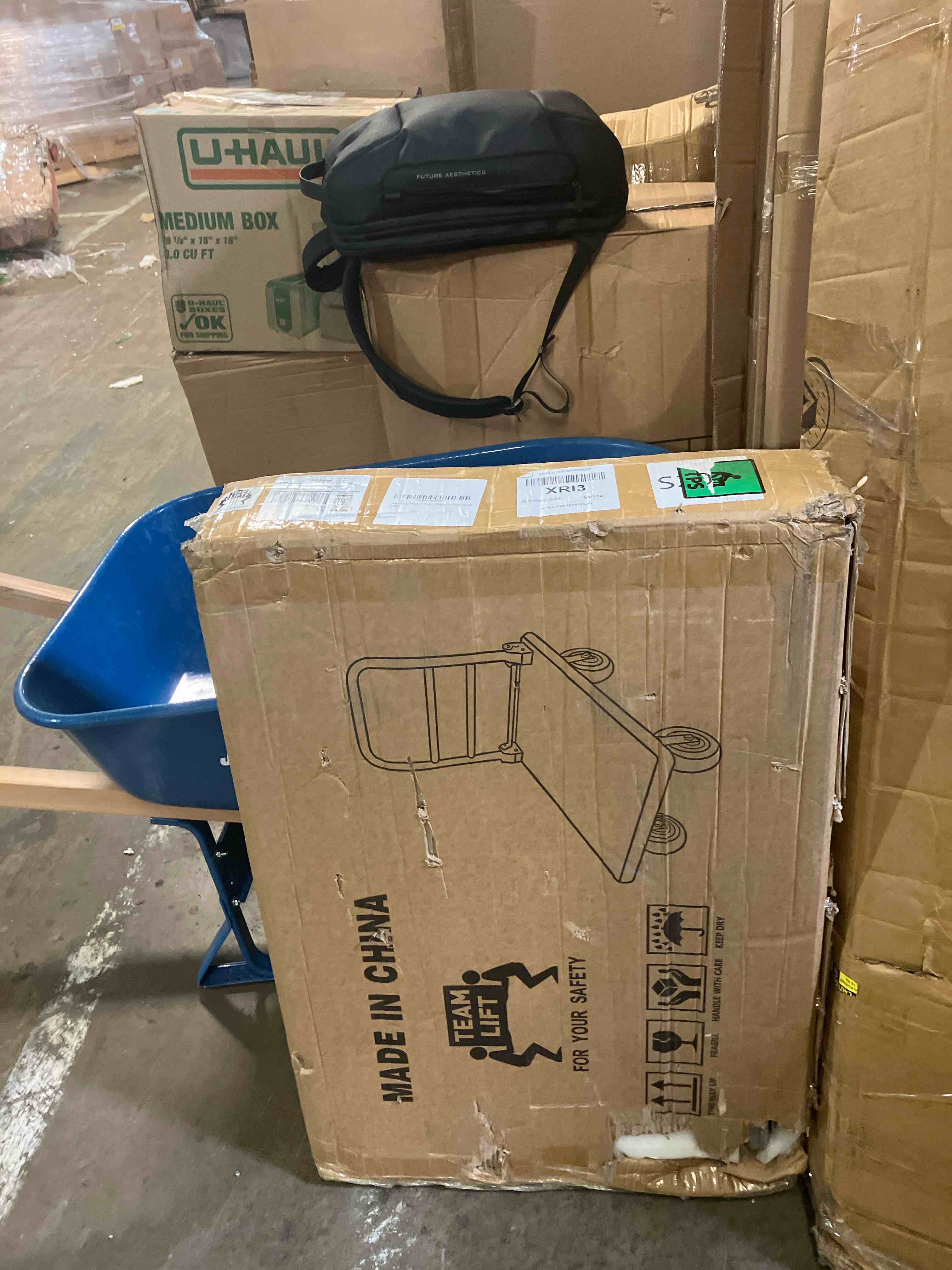 https://s3.amazonaws.com/lotting-images-prod/phillipi/TEA3354112_1753878714958.jpeg