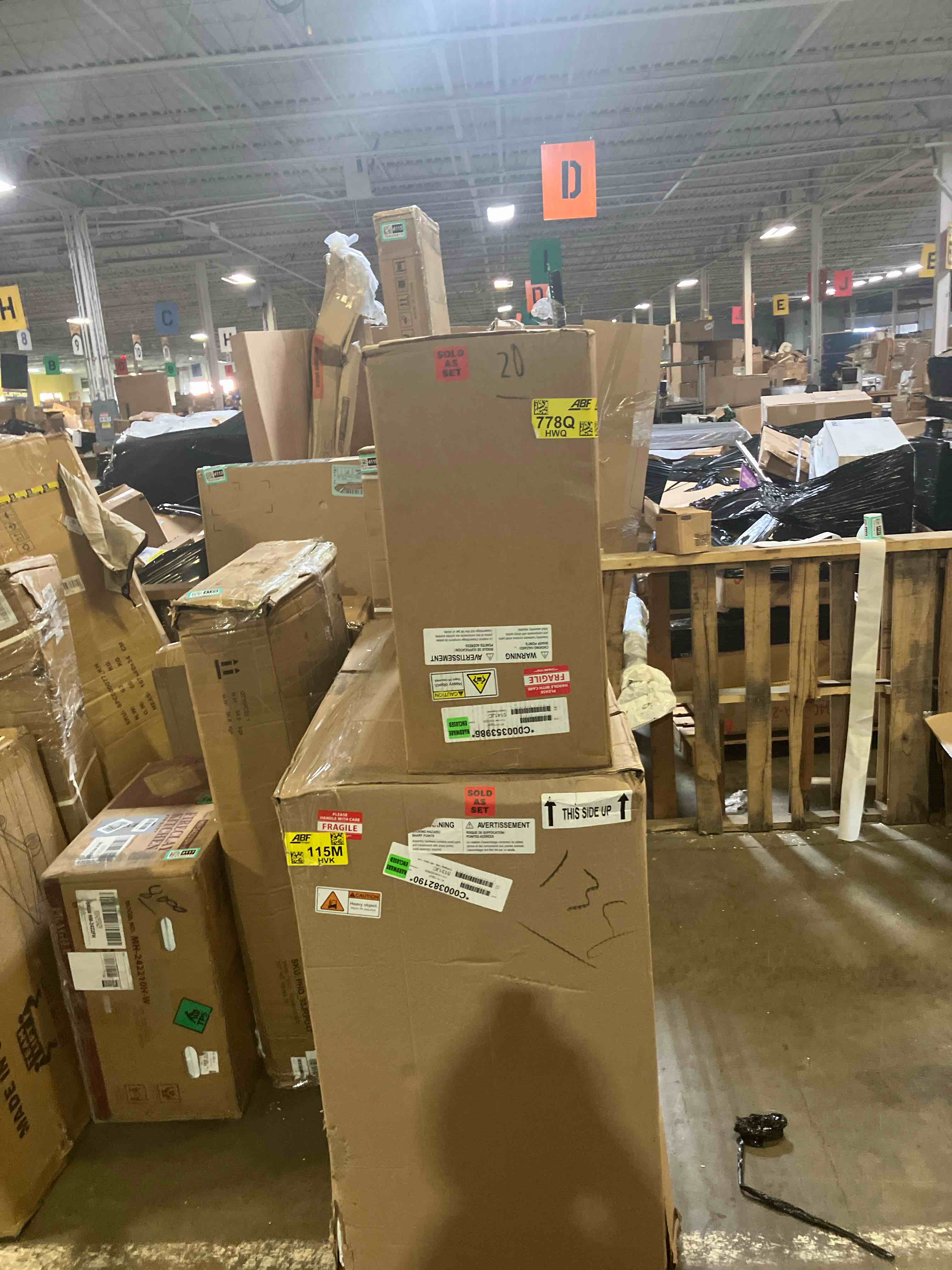 https://s3.amazonaws.com/lotting-images-prod/phillipi/TEA3354121_1753881774331.jpeg