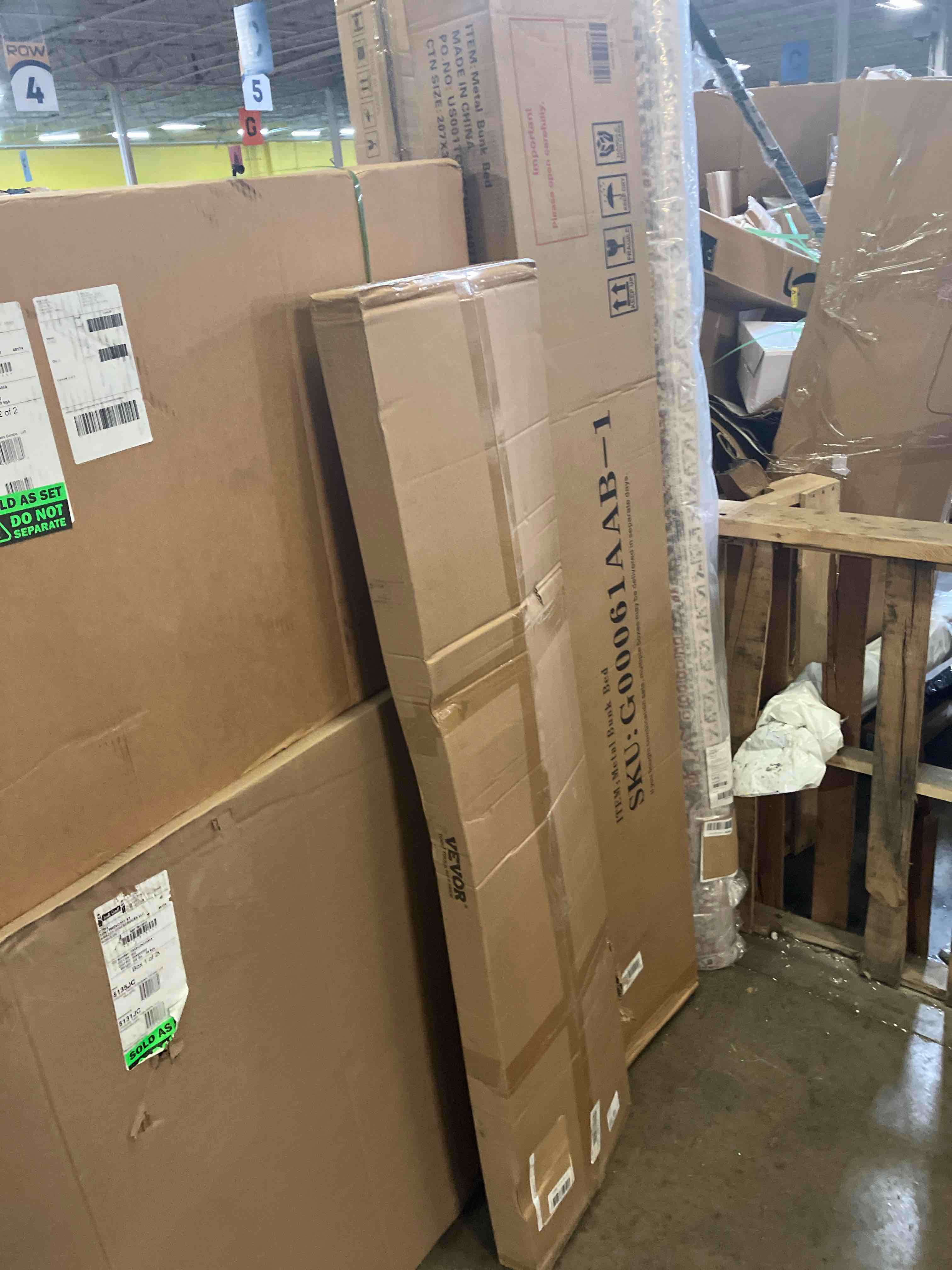 https://s3.amazonaws.com/lotting-images-prod/phillipi/TEA3354124_1753882863806.jpeg