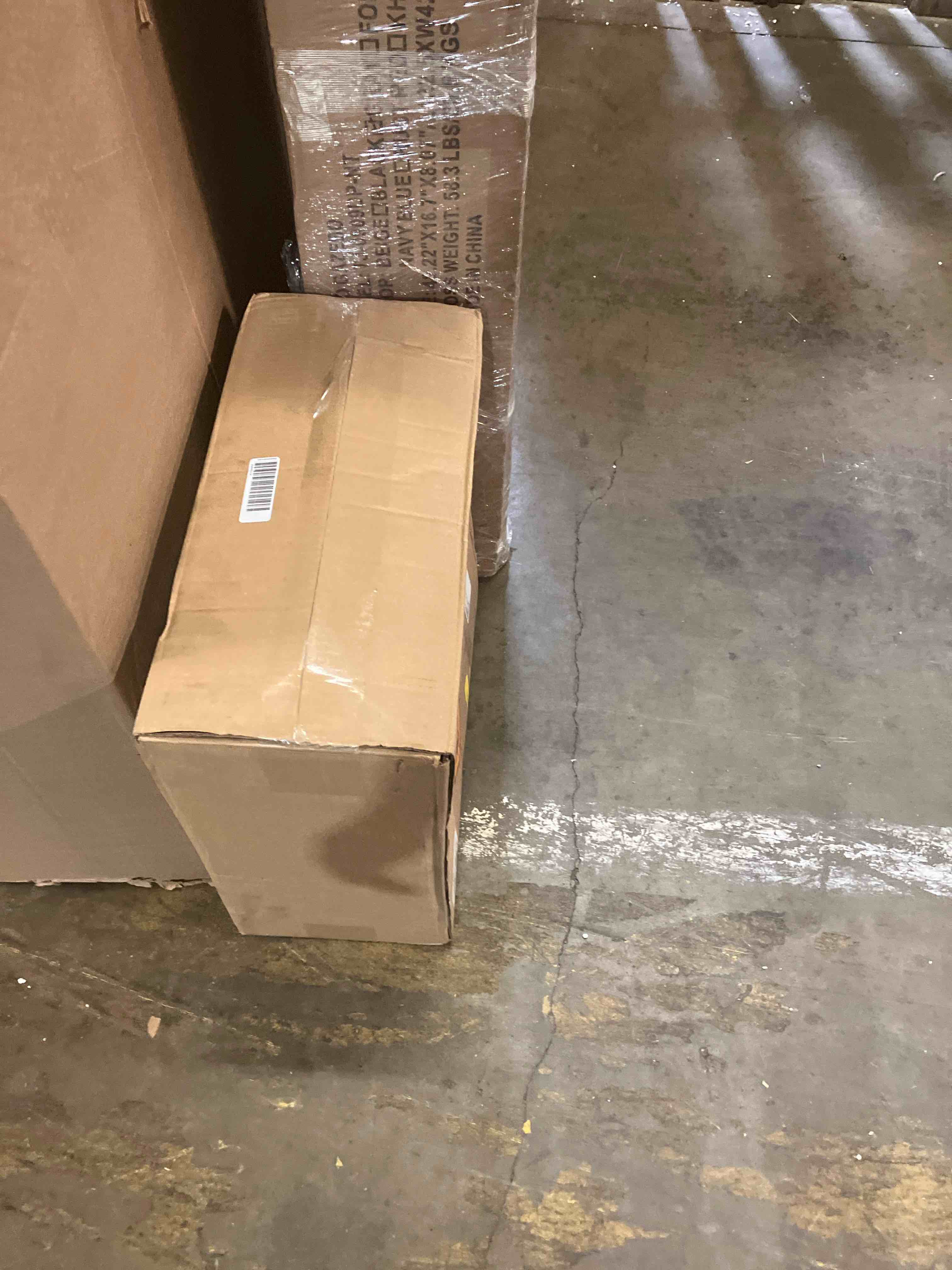 https://s3.amazonaws.com/lotting-images-prod/phillipi/TEA3354126_1753883492391.jpeg