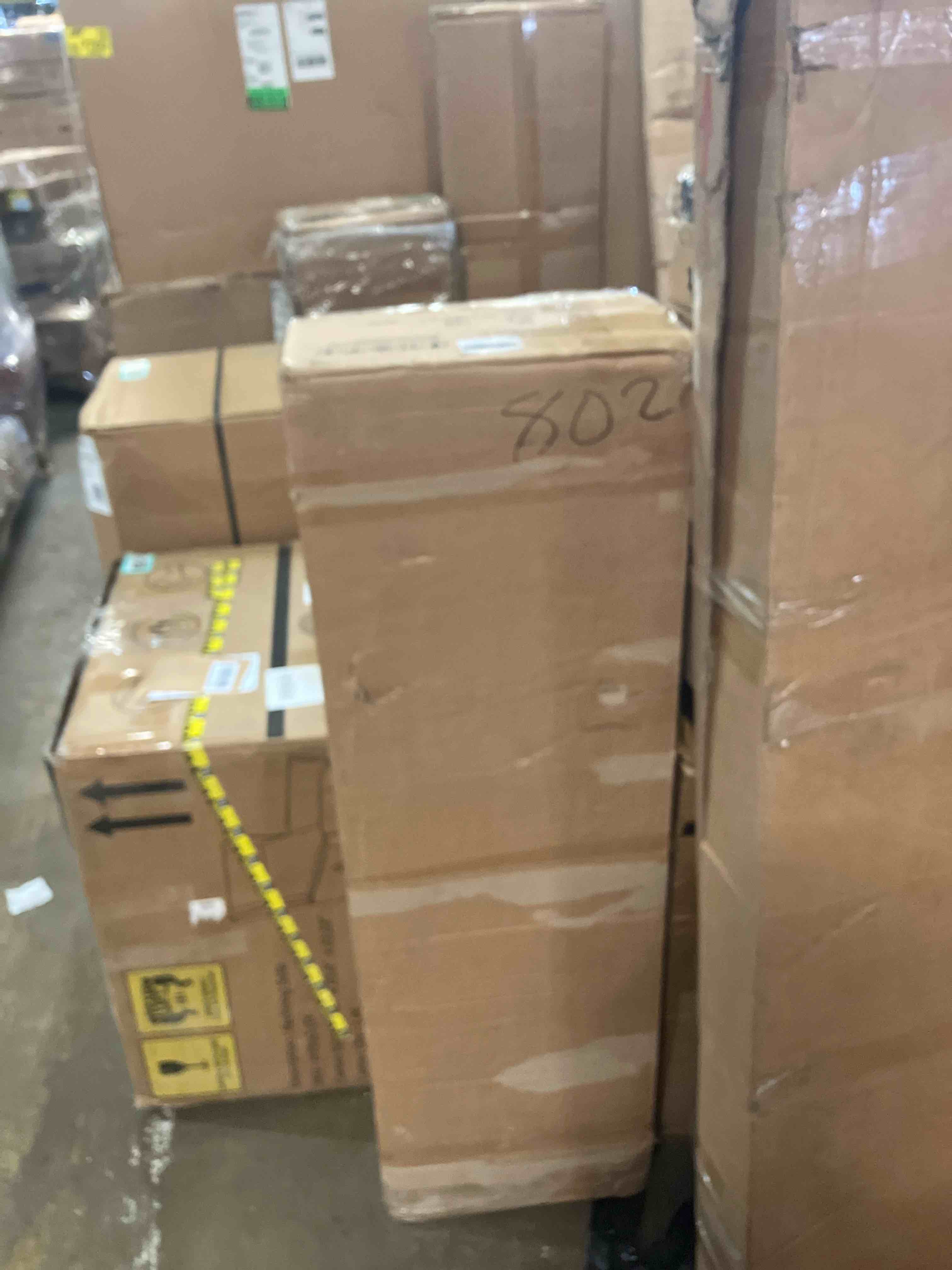 https://s3.amazonaws.com/lotting-images-prod/phillipi/TEA3354144_1753888822661.jpeg