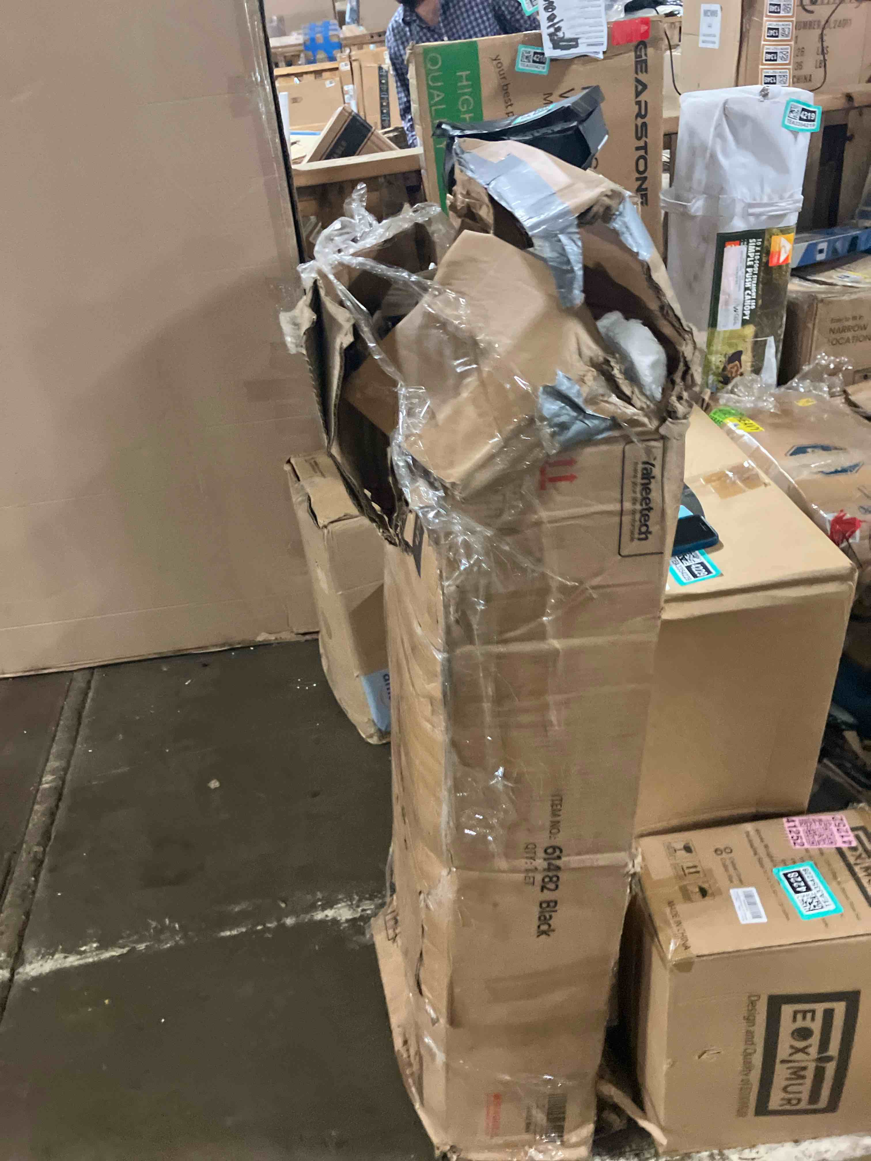 https://s3.amazonaws.com/lotting-images-prod/phillipi/TEA3354225_1753984031265.jpeg