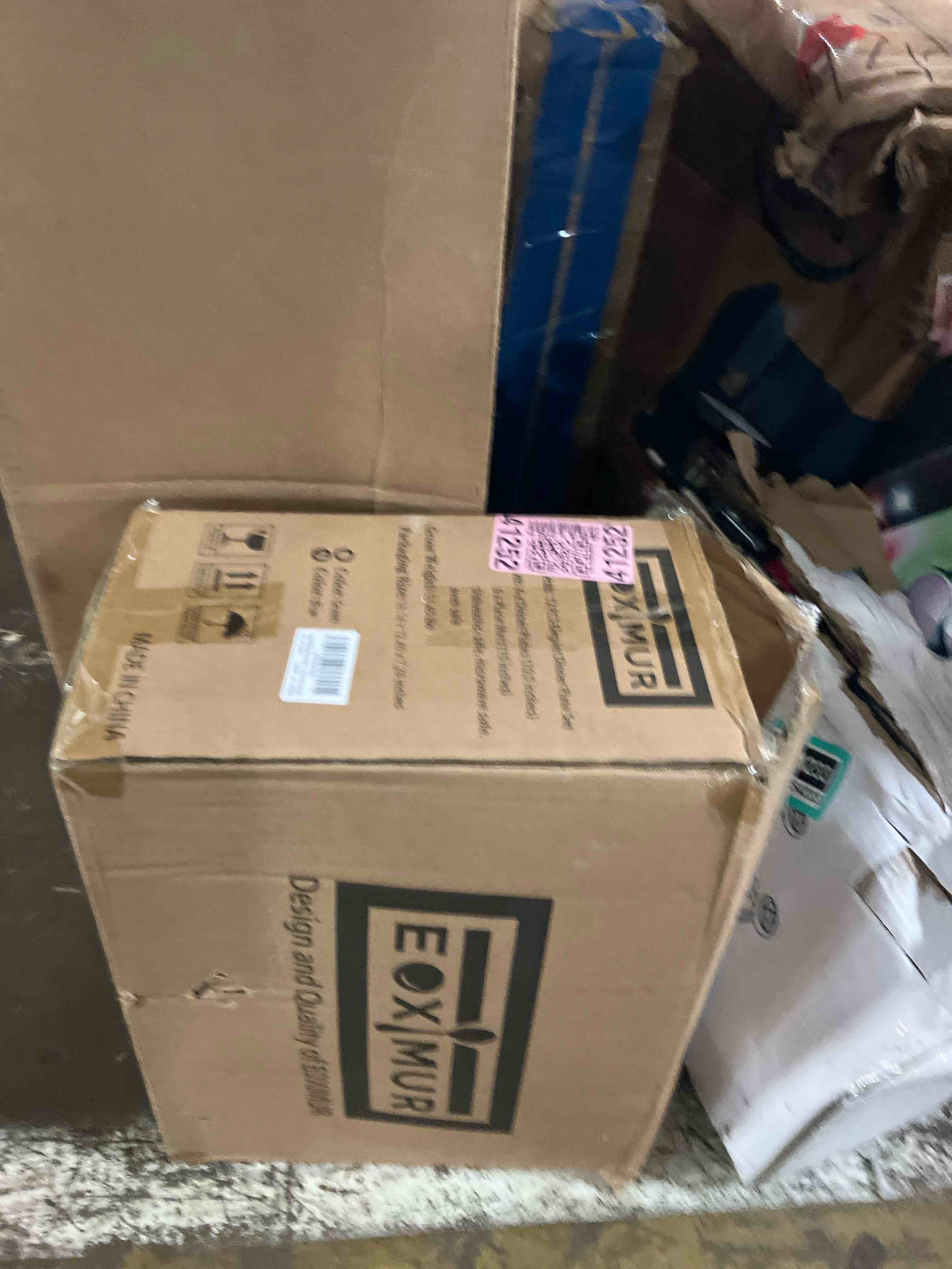 https://s3.amazonaws.com/lotting-images-prod/phillipi/TEA3354228_1753983337293.jpeg