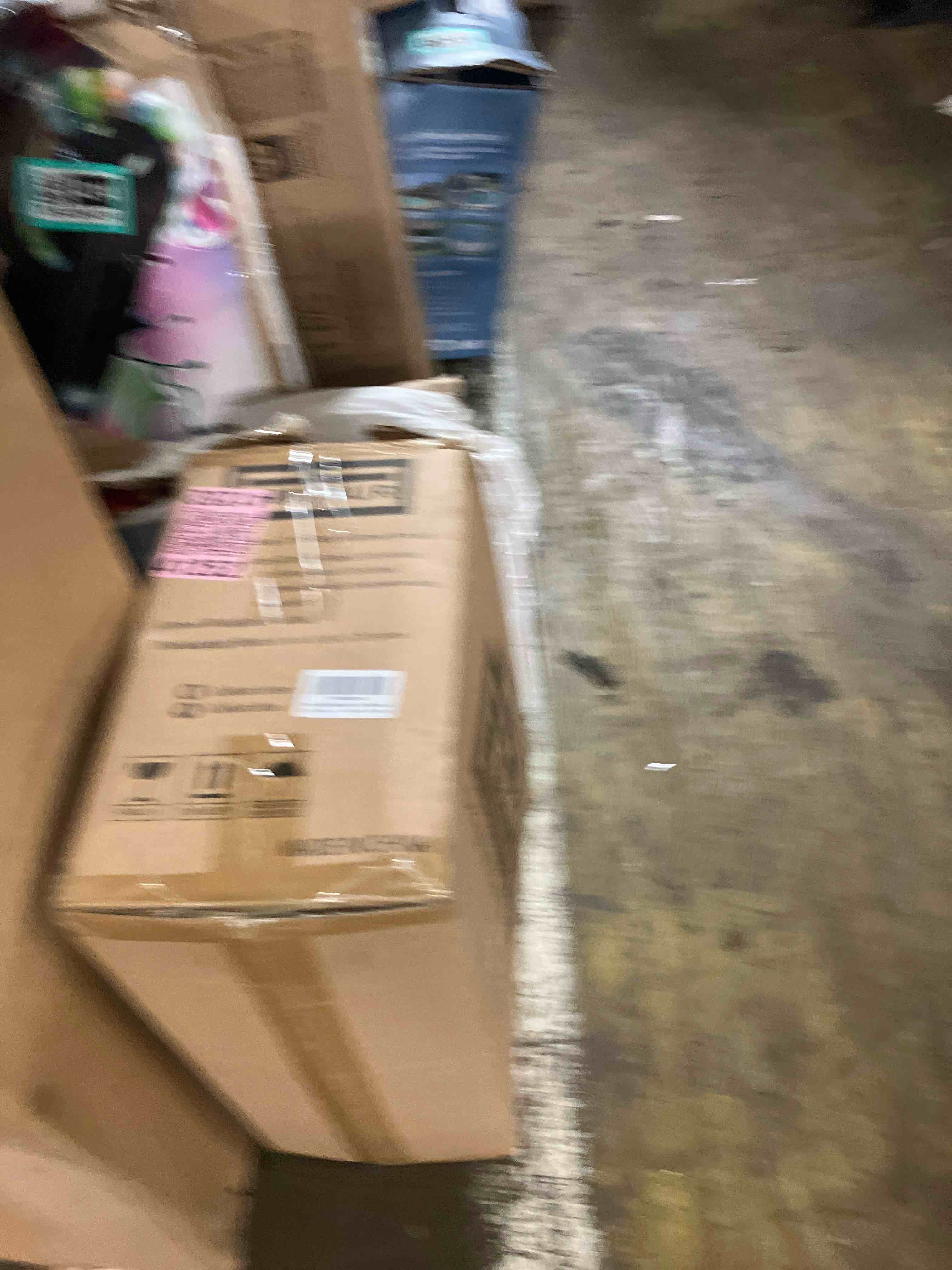 https://s3.amazonaws.com/lotting-images-prod/phillipi/TEA3354228_1753983339119.jpeg