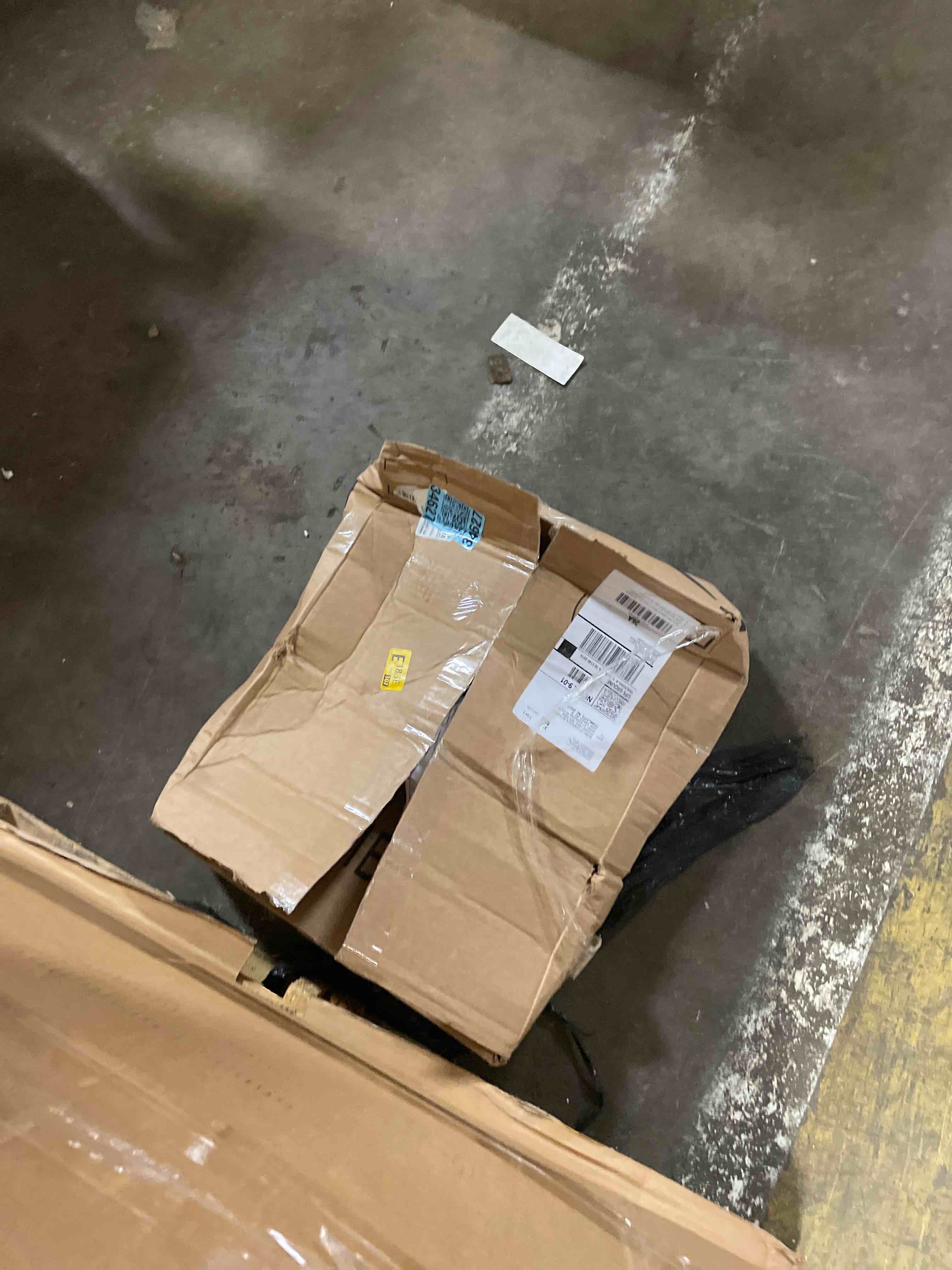 https://s3.amazonaws.com/lotting-images-prod/phillipi/TEA3354304_1753988083394.jpeg