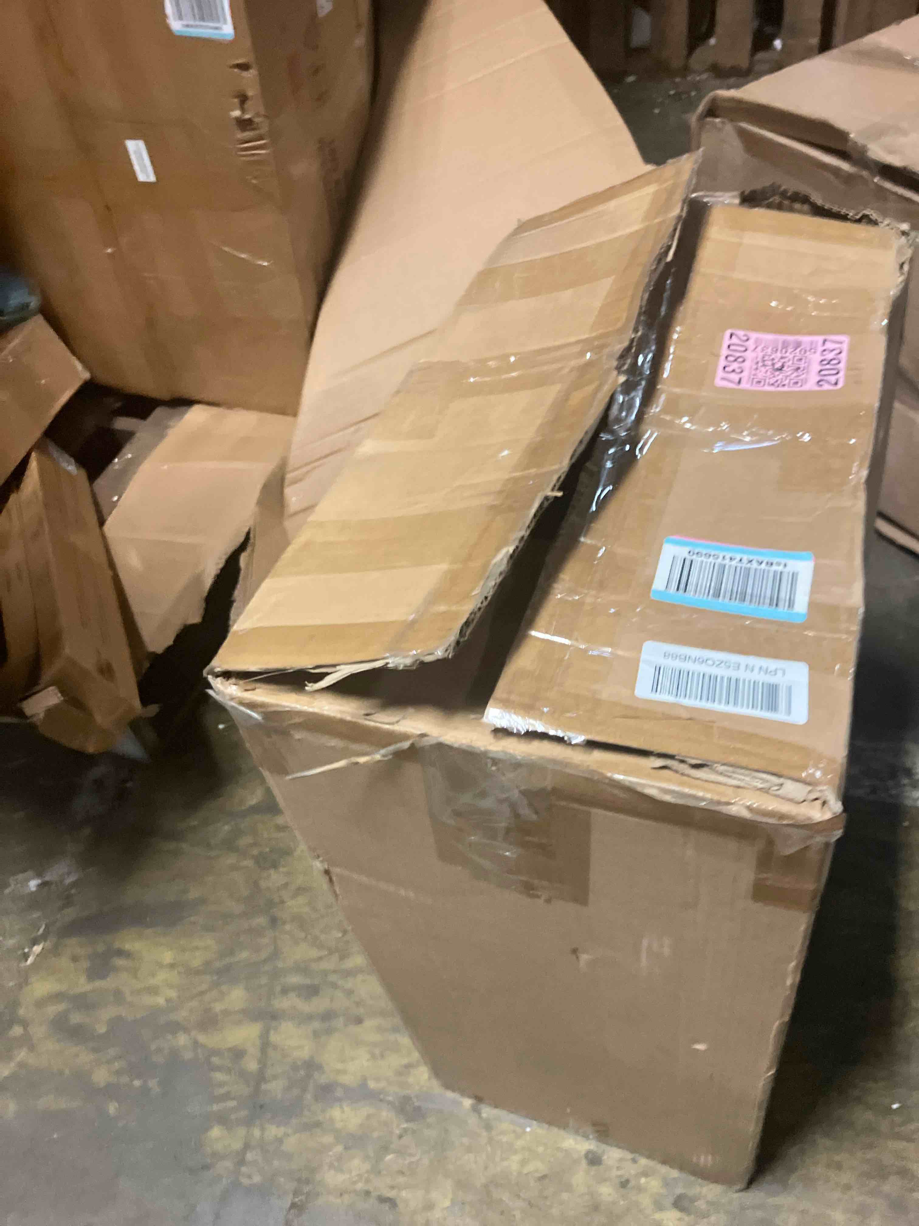 https://s3.amazonaws.com/lotting-images-prod/phillipi/TEA3354313_1753993920380.jpeg