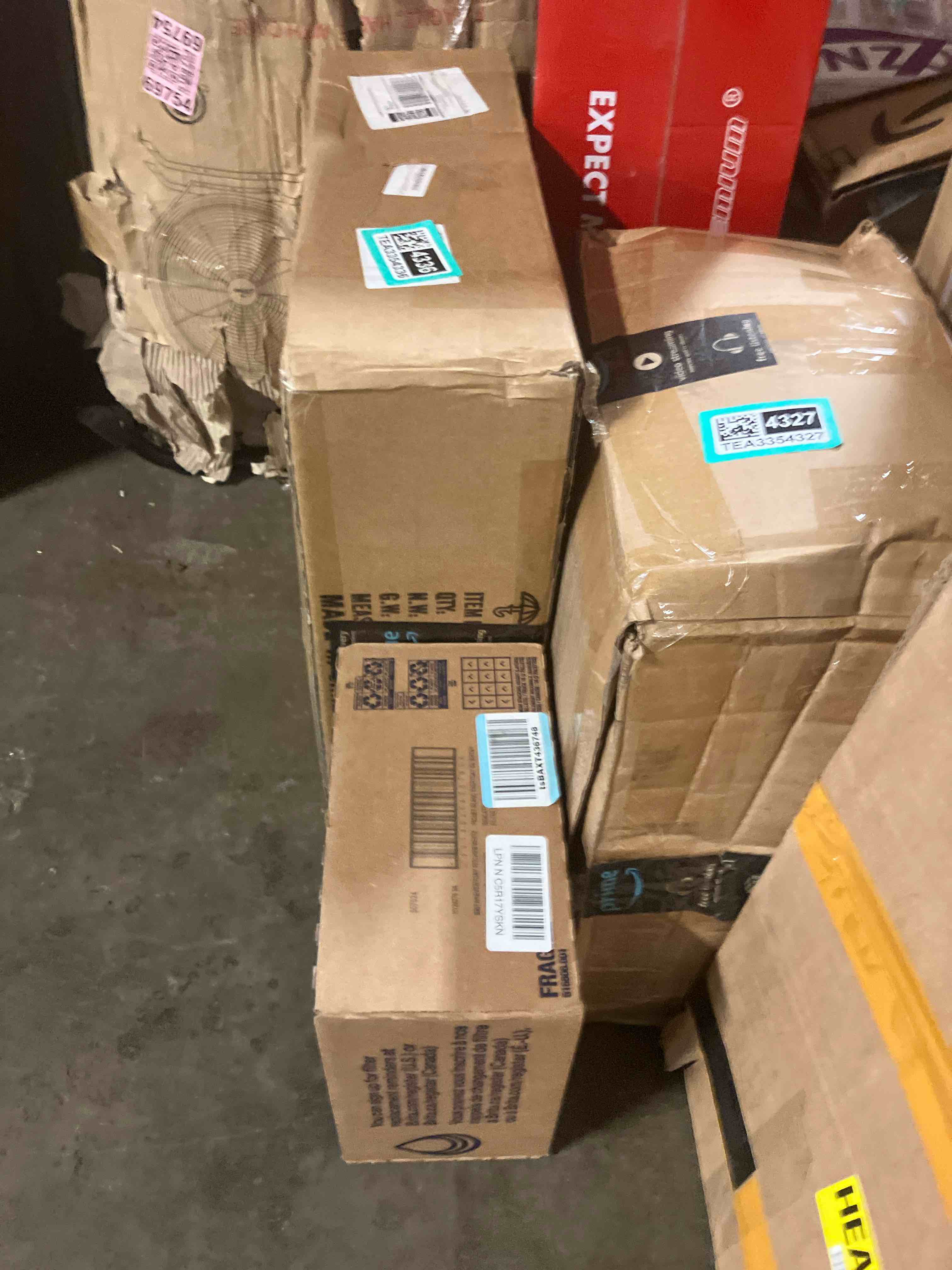 https://s3.amazonaws.com/lotting-images-prod/phillipi/TEA3354333_1753991499345.jpeg