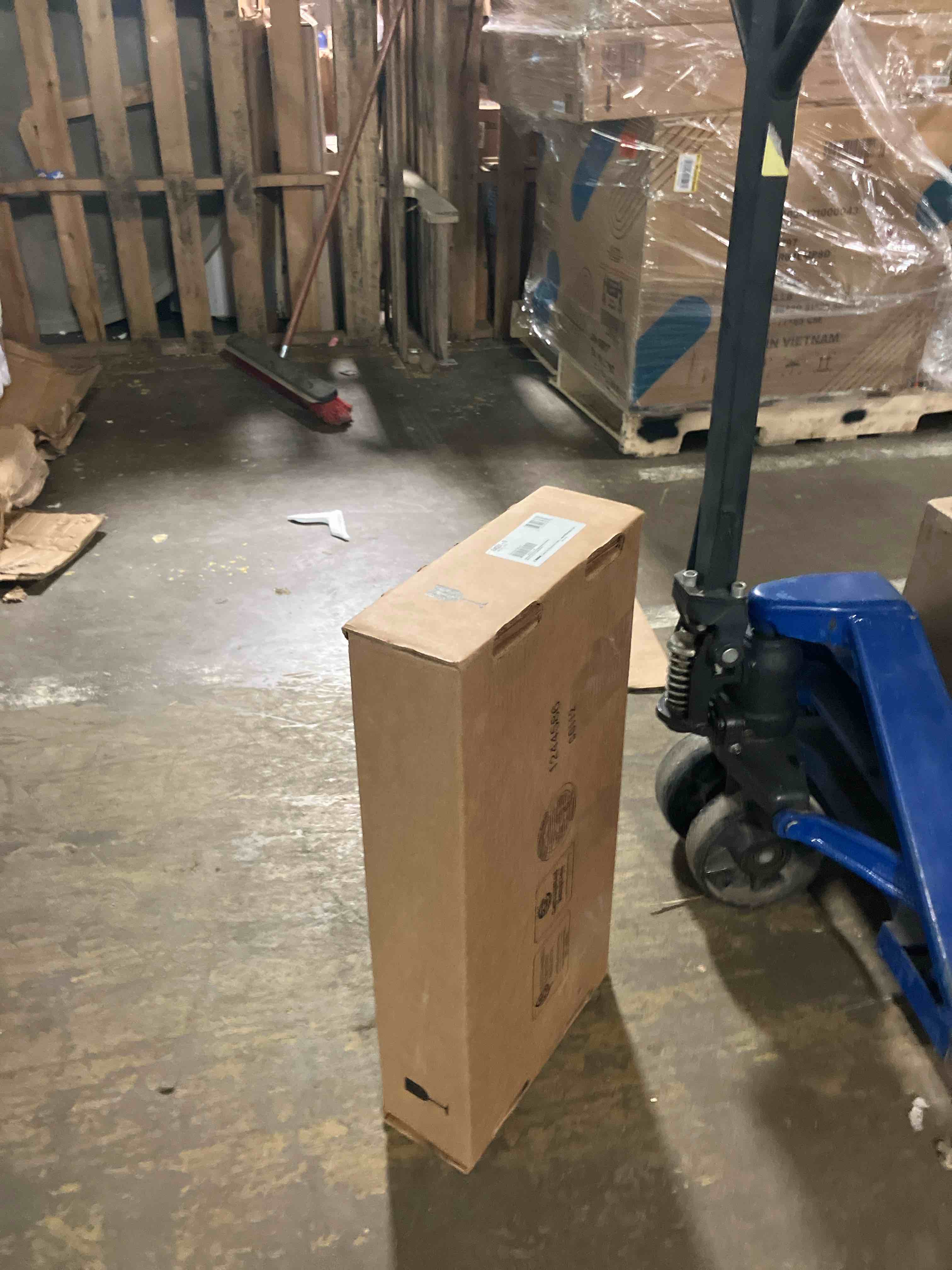 https://s3.amazonaws.com/lotting-images-prod/phillipi/TEA3354555_1754405758401.jpeg