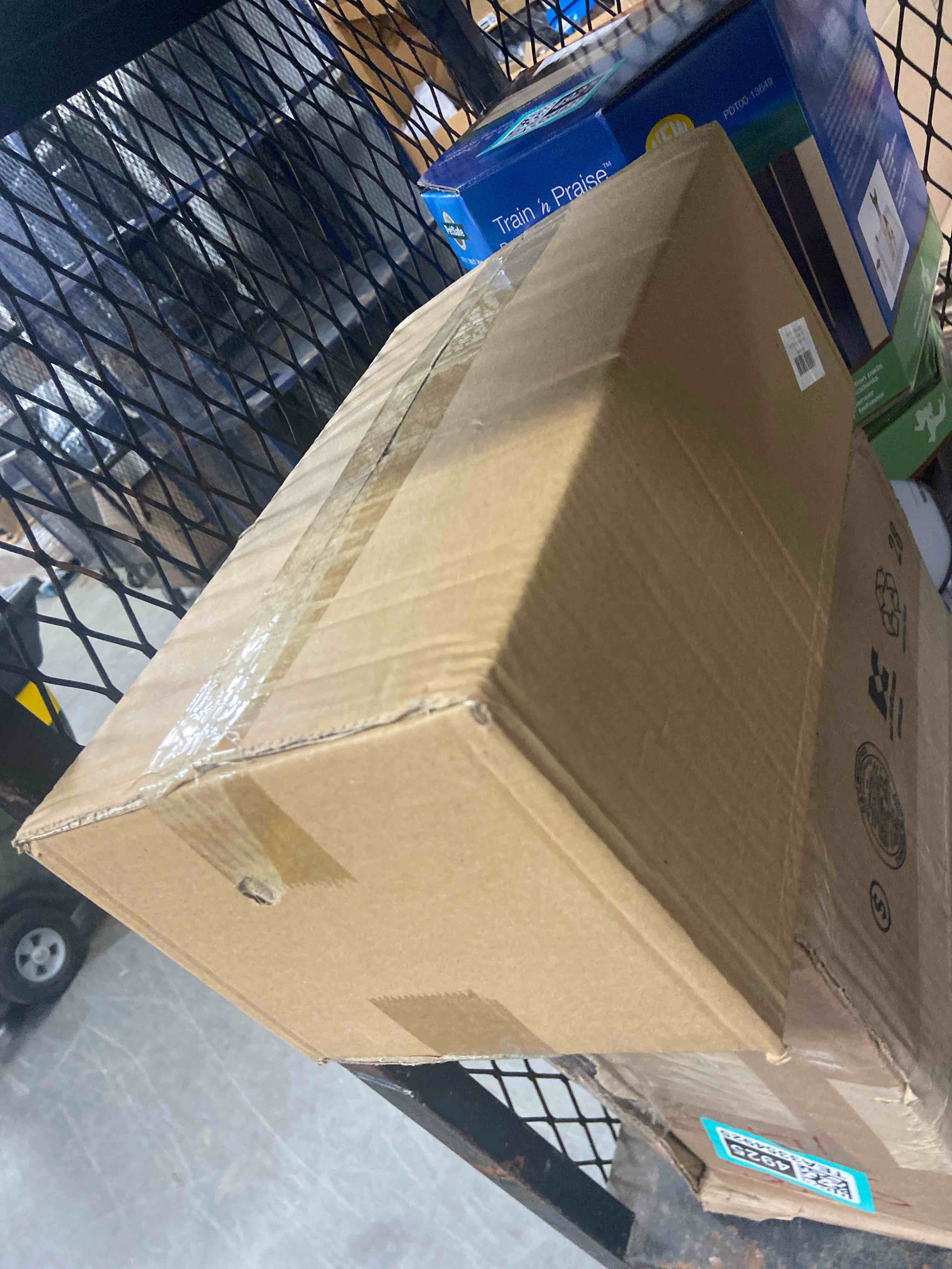 https://s3.amazonaws.com/lotting-images-prod/phillipi/TEA3354928_1759844804734.jpeg
