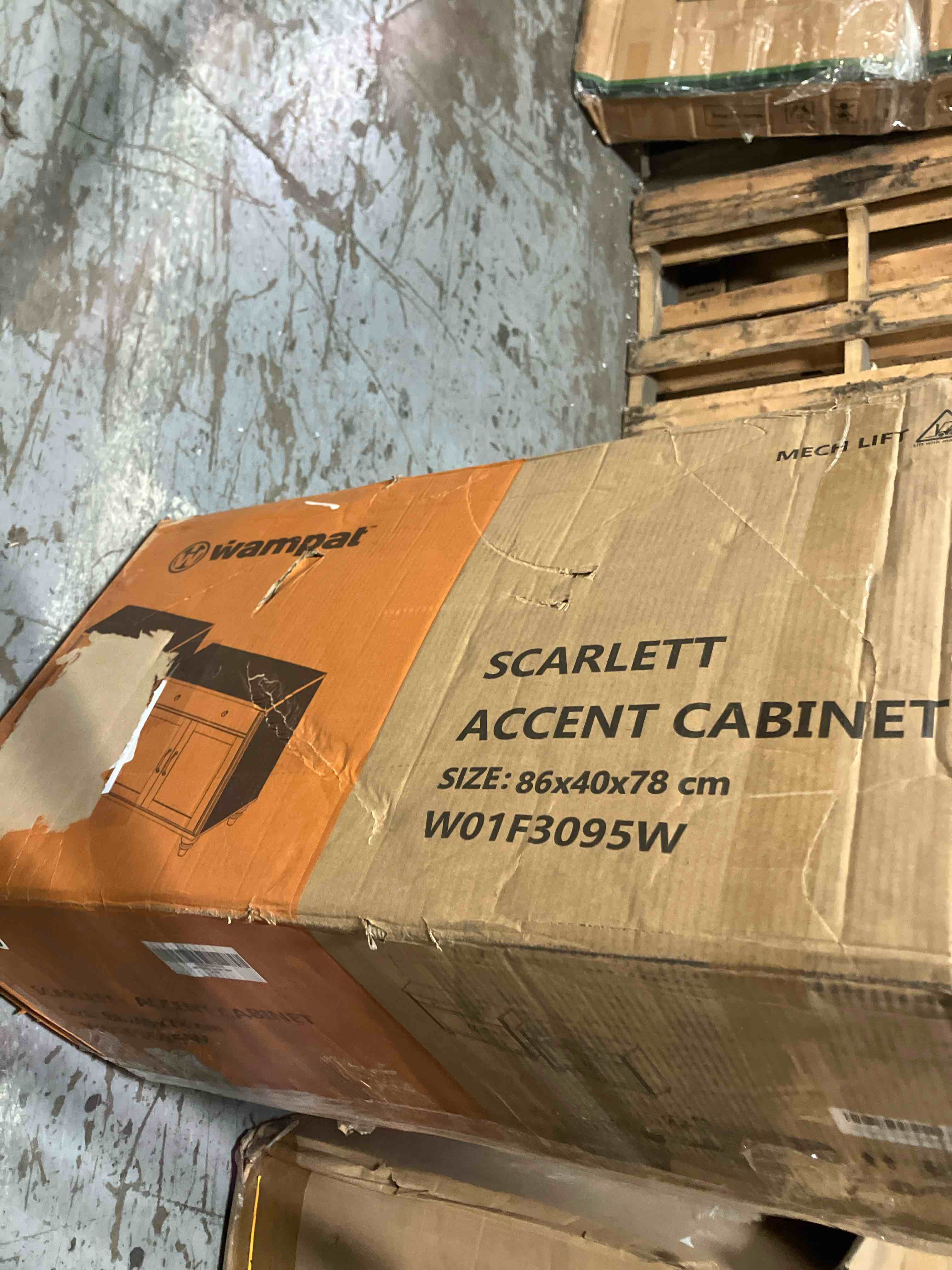 https://s3.amazonaws.com/lotting-images-prod/phillipi/TEA3355045_1760120801724.jpeg