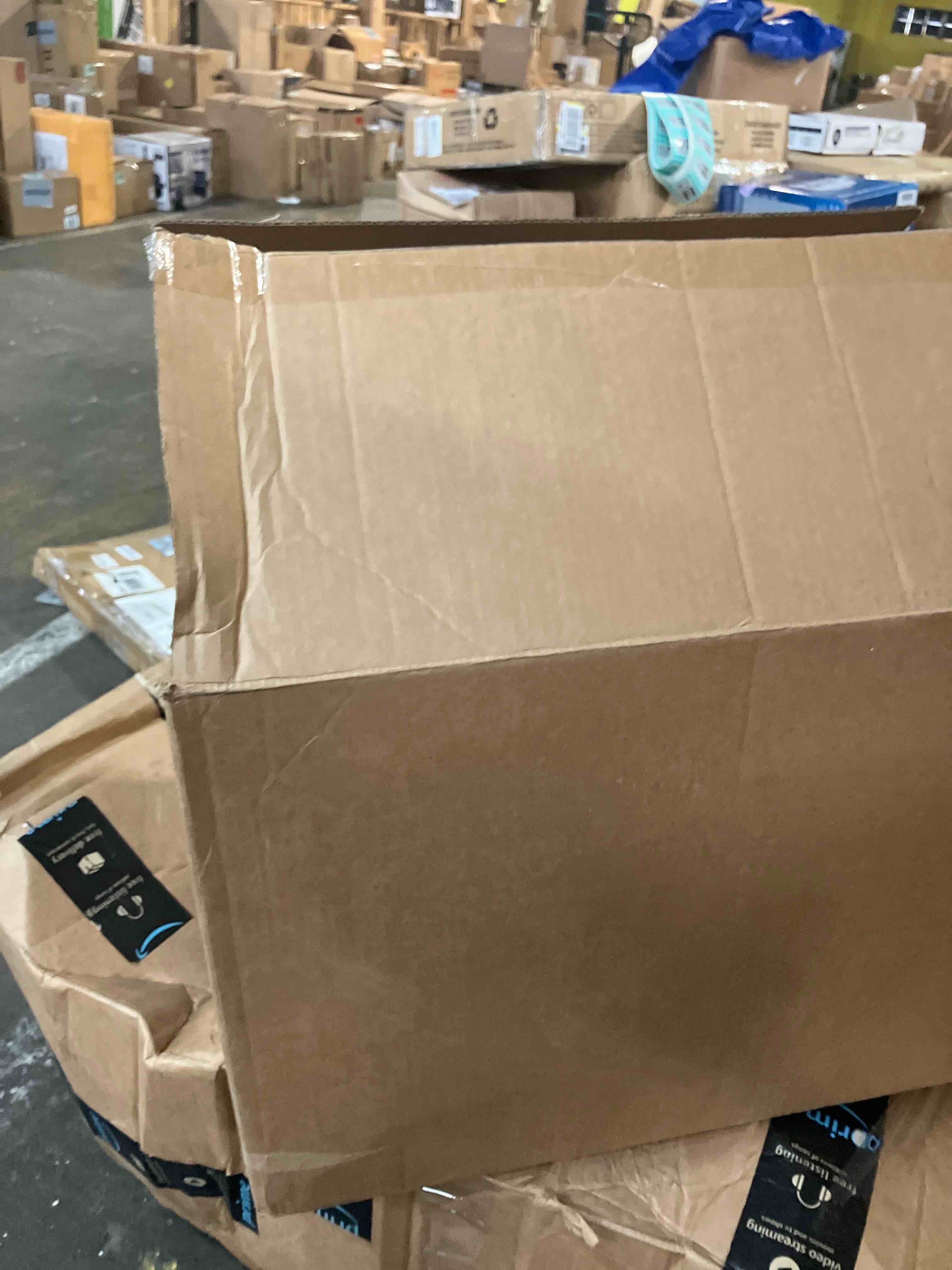 https://s3.amazonaws.com/lotting-images-prod/phillipi/TEA3355173_1760103653819.jpeg