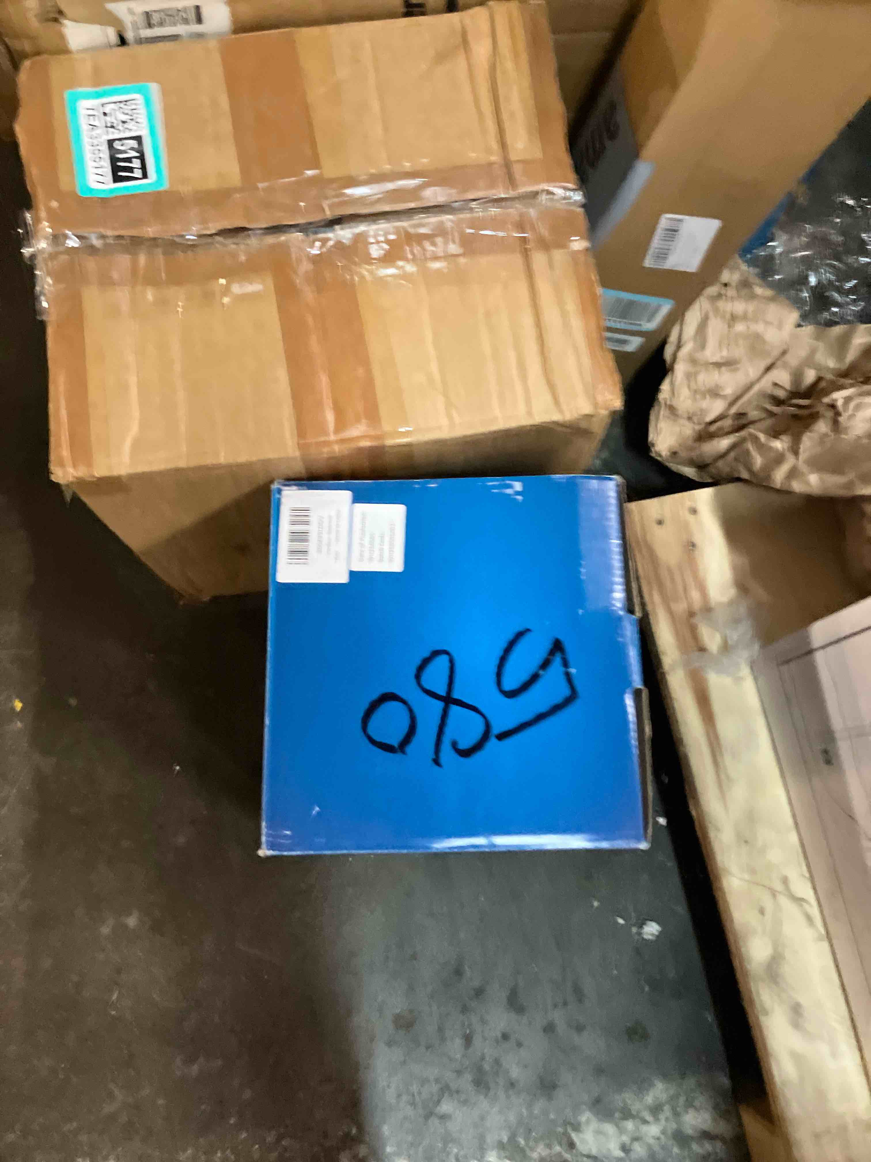 https://s3.amazonaws.com/lotting-images-prod/phillipi/TEA3355178_1760105435612.jpeg