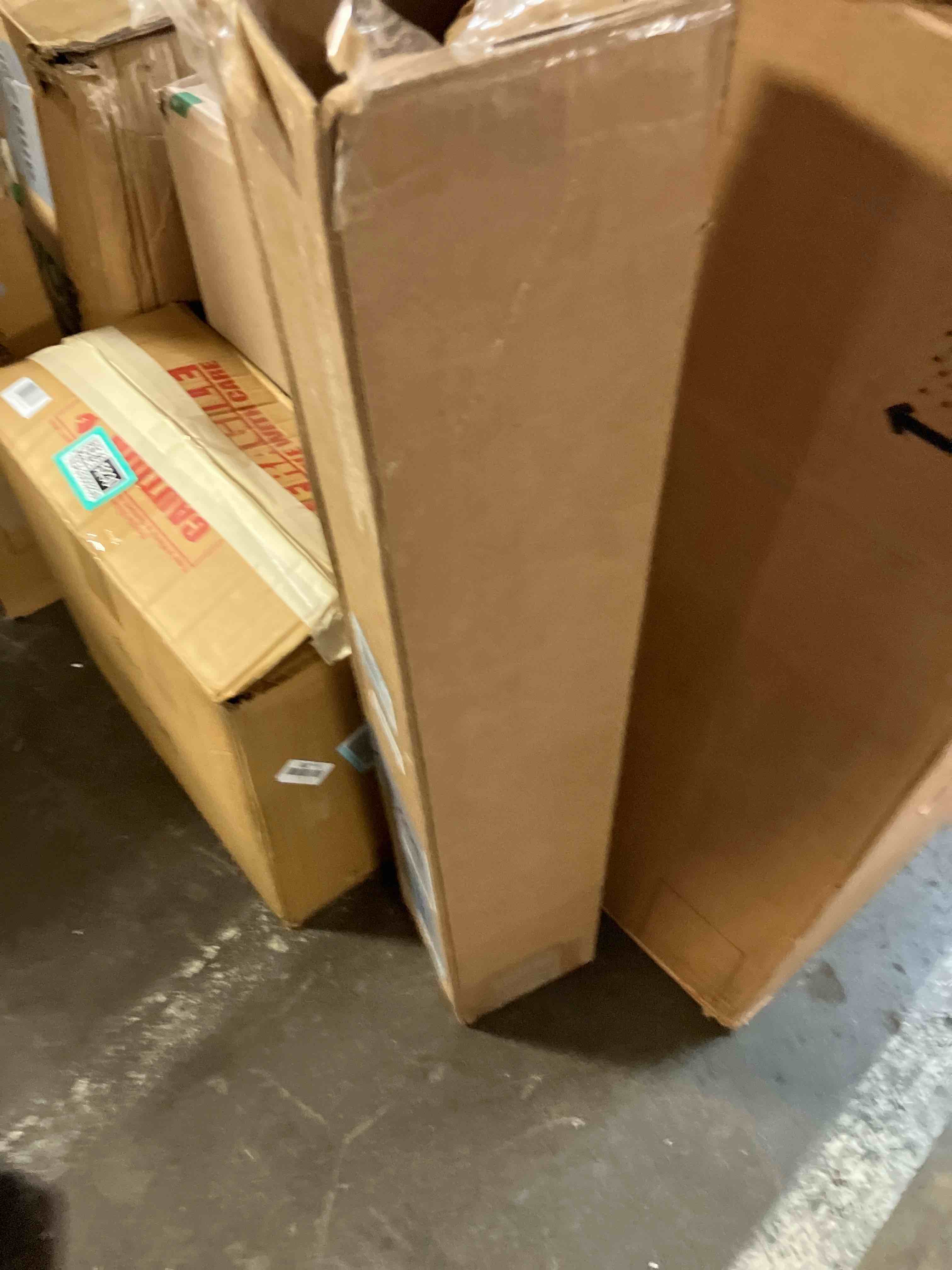 https://s3.amazonaws.com/lotting-images-prod/phillipi/TEA3355231_1760116559880.jpeg