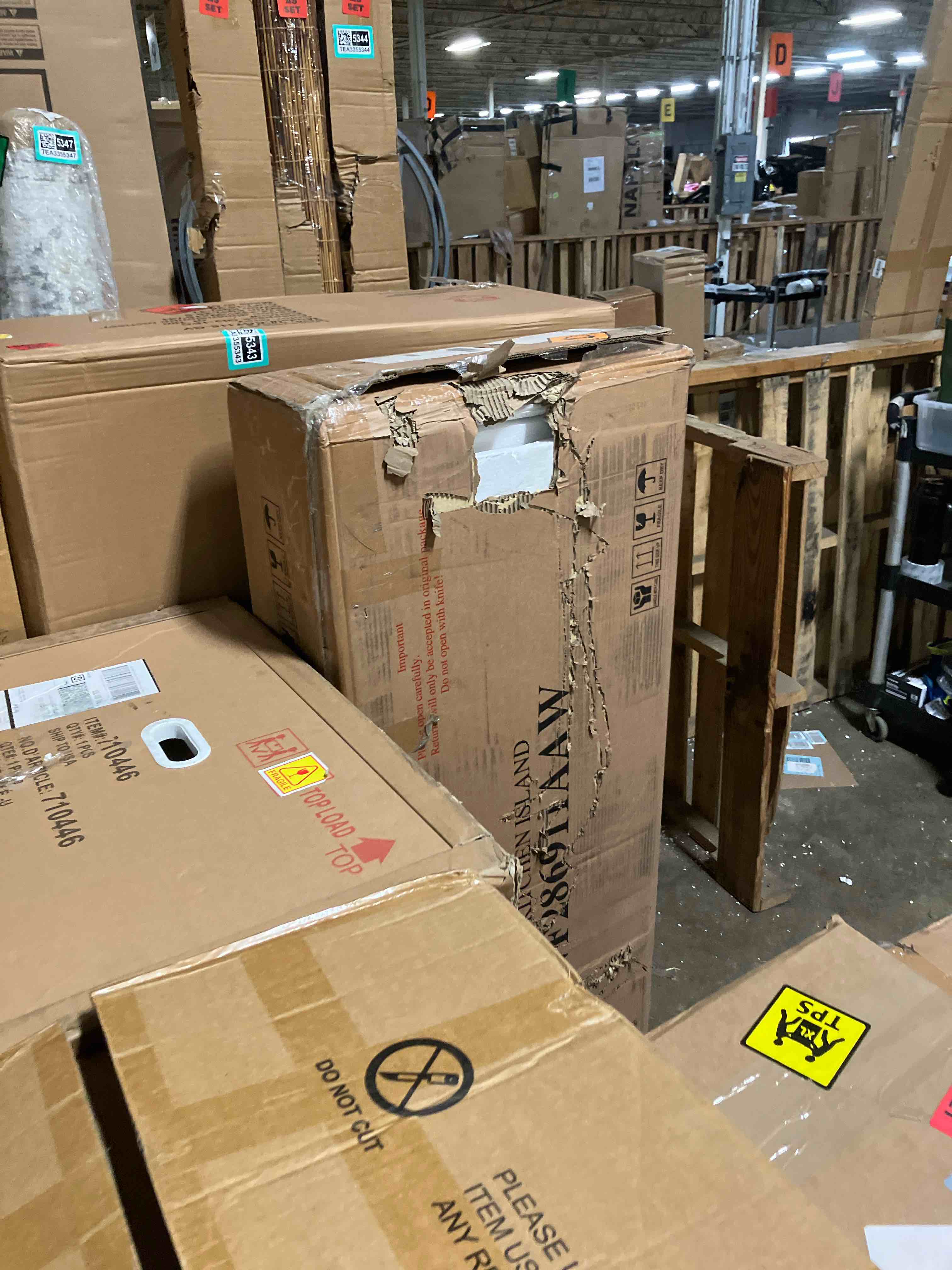 https://s3.amazonaws.com/lotting-images-prod/phillipi/TEA3355350_1760535819372.jpeg