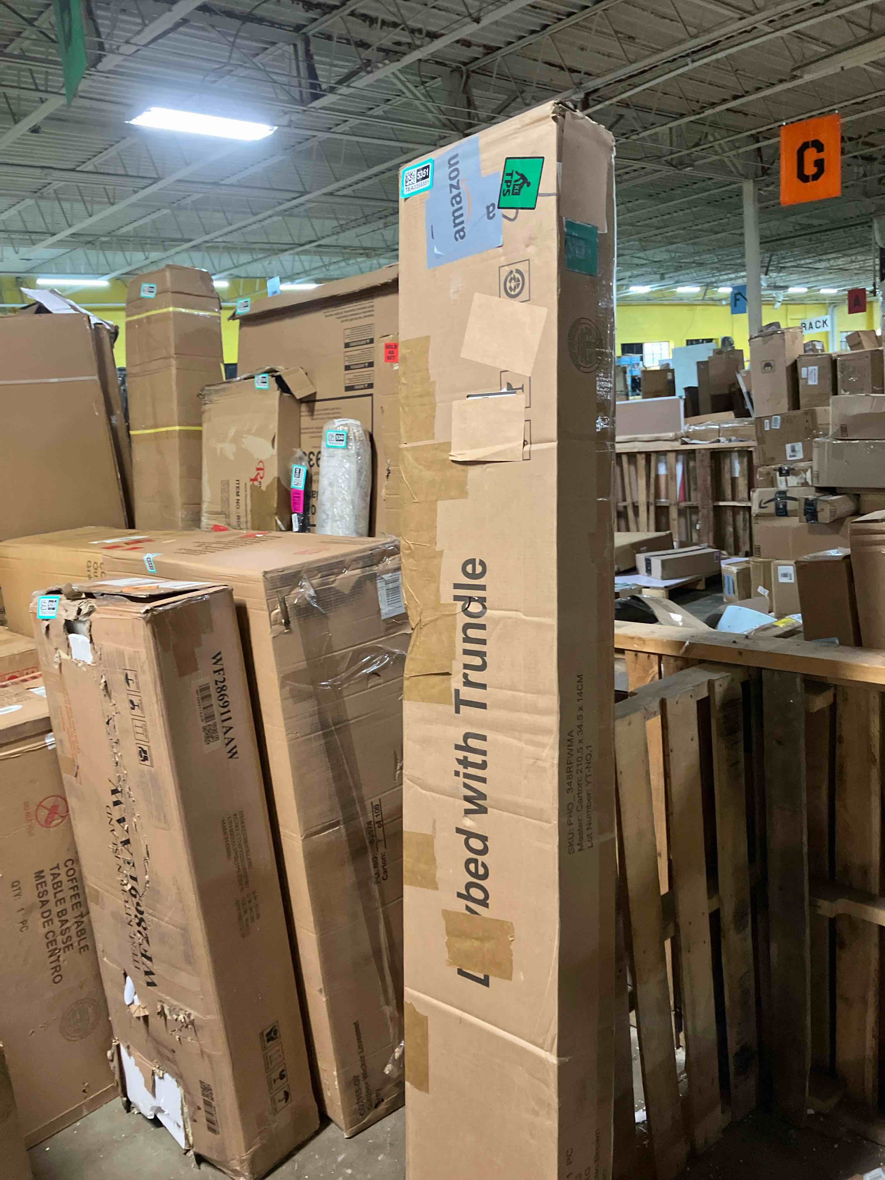 https://s3.amazonaws.com/lotting-images-prod/phillipi/TEA3355351_1760536038377.jpeg