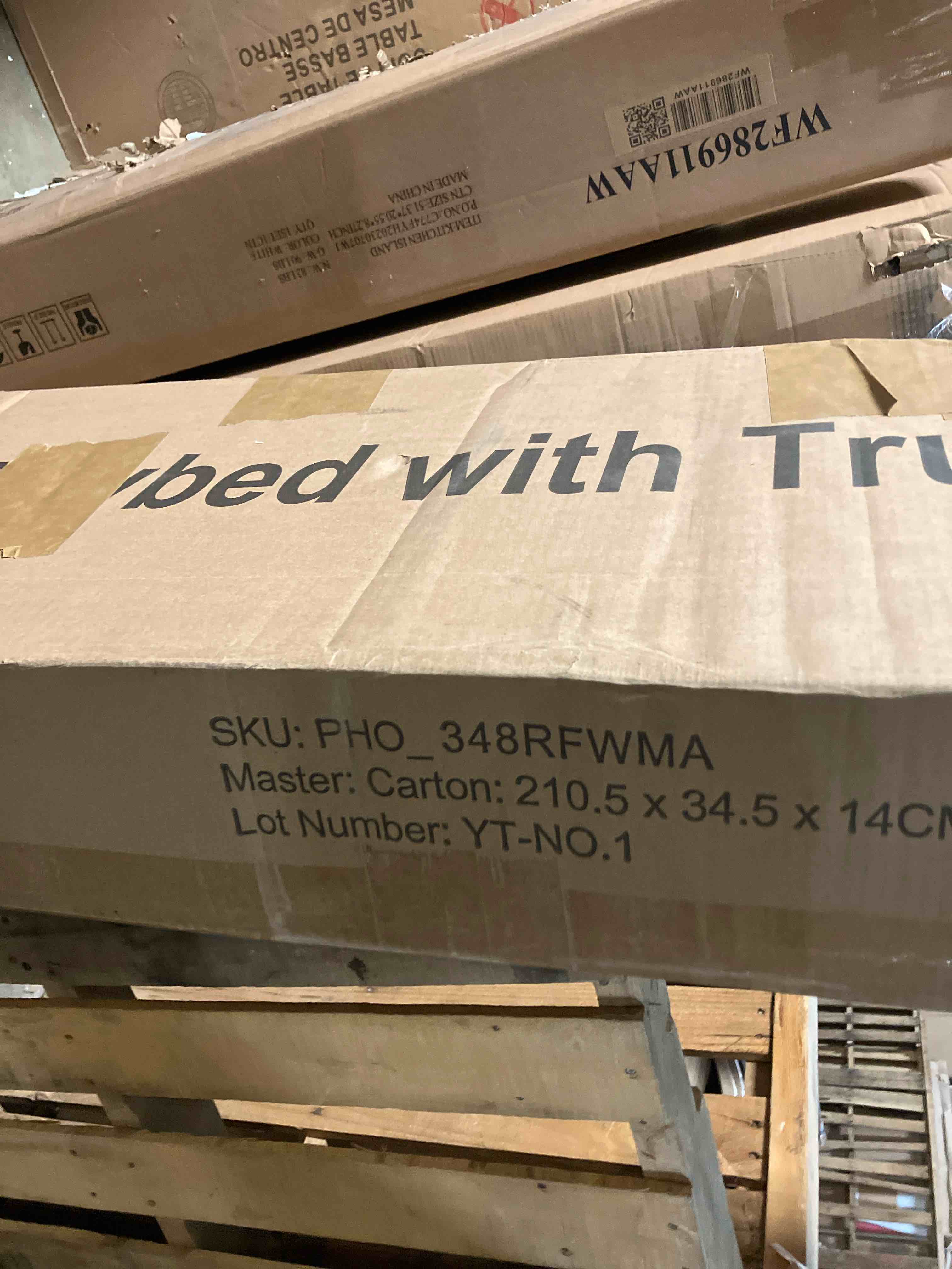 https://s3.amazonaws.com/lotting-images-prod/phillipi/TEA3355351_1760536041504.jpeg