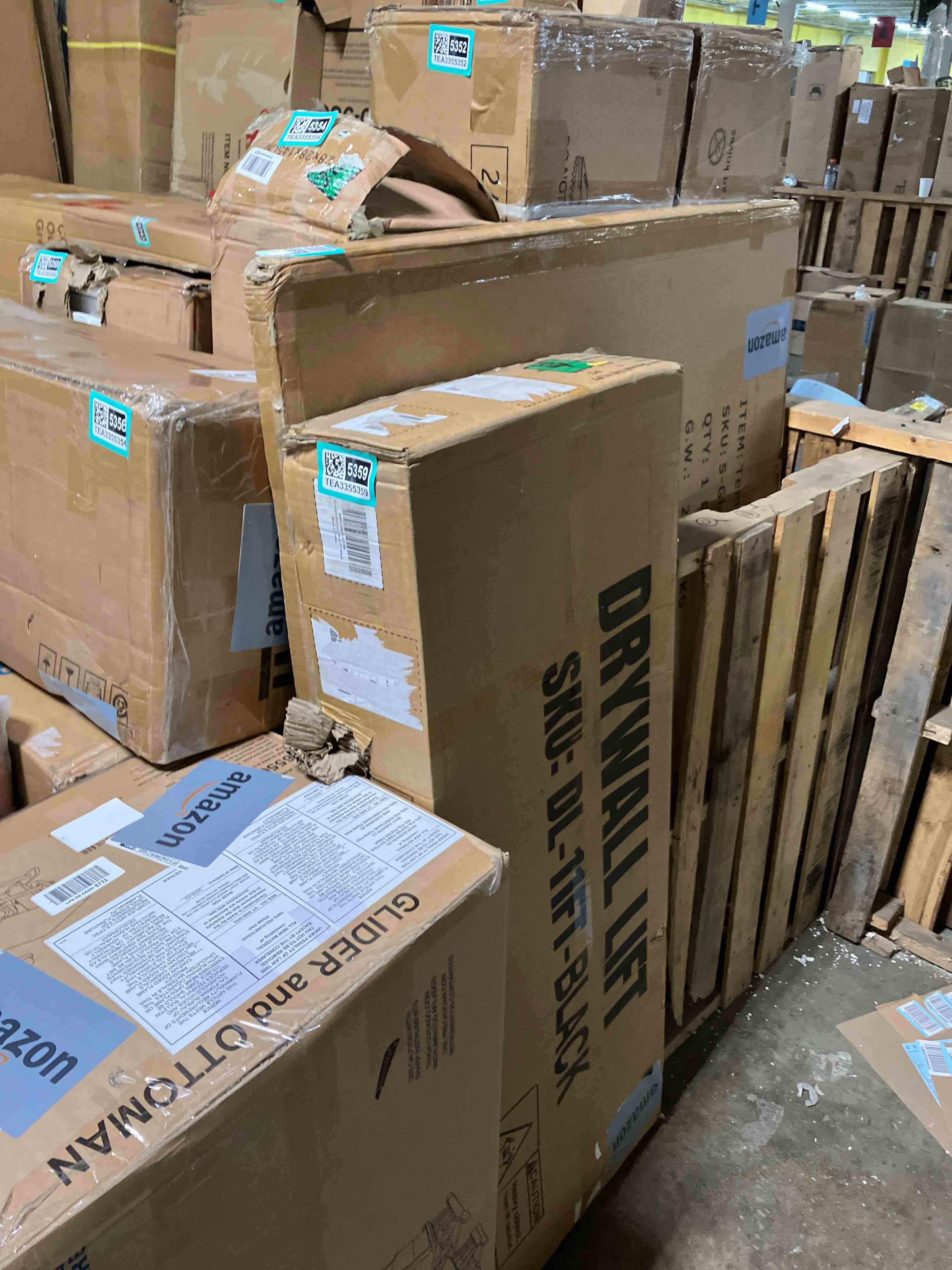 https://s3.amazonaws.com/lotting-images-prod/phillipi/TEA3355359_1760542318155.jpeg