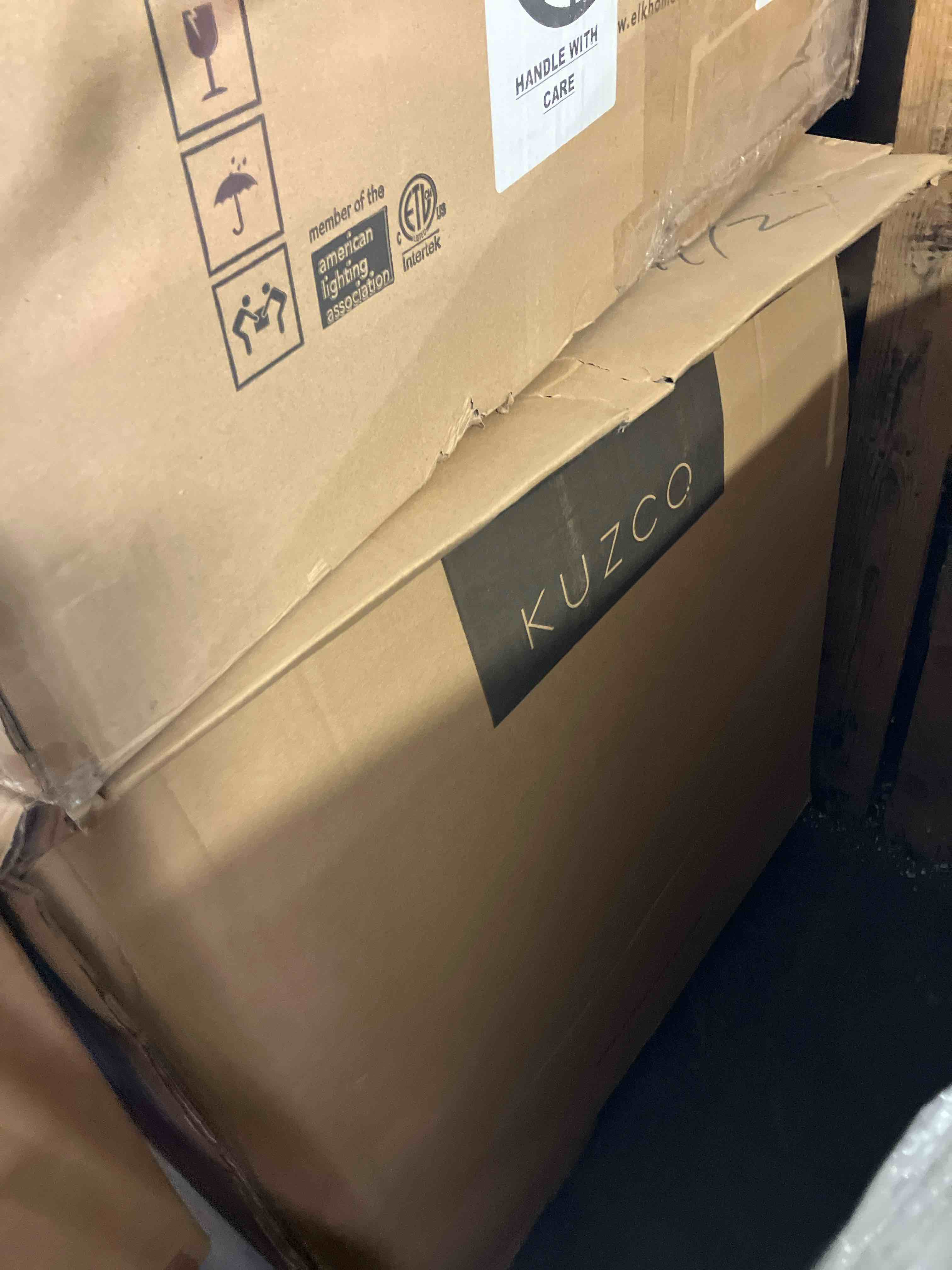 https://s3.amazonaws.com/lotting-images-prod/phillipi/TEA3355571_1760464535869.jpeg