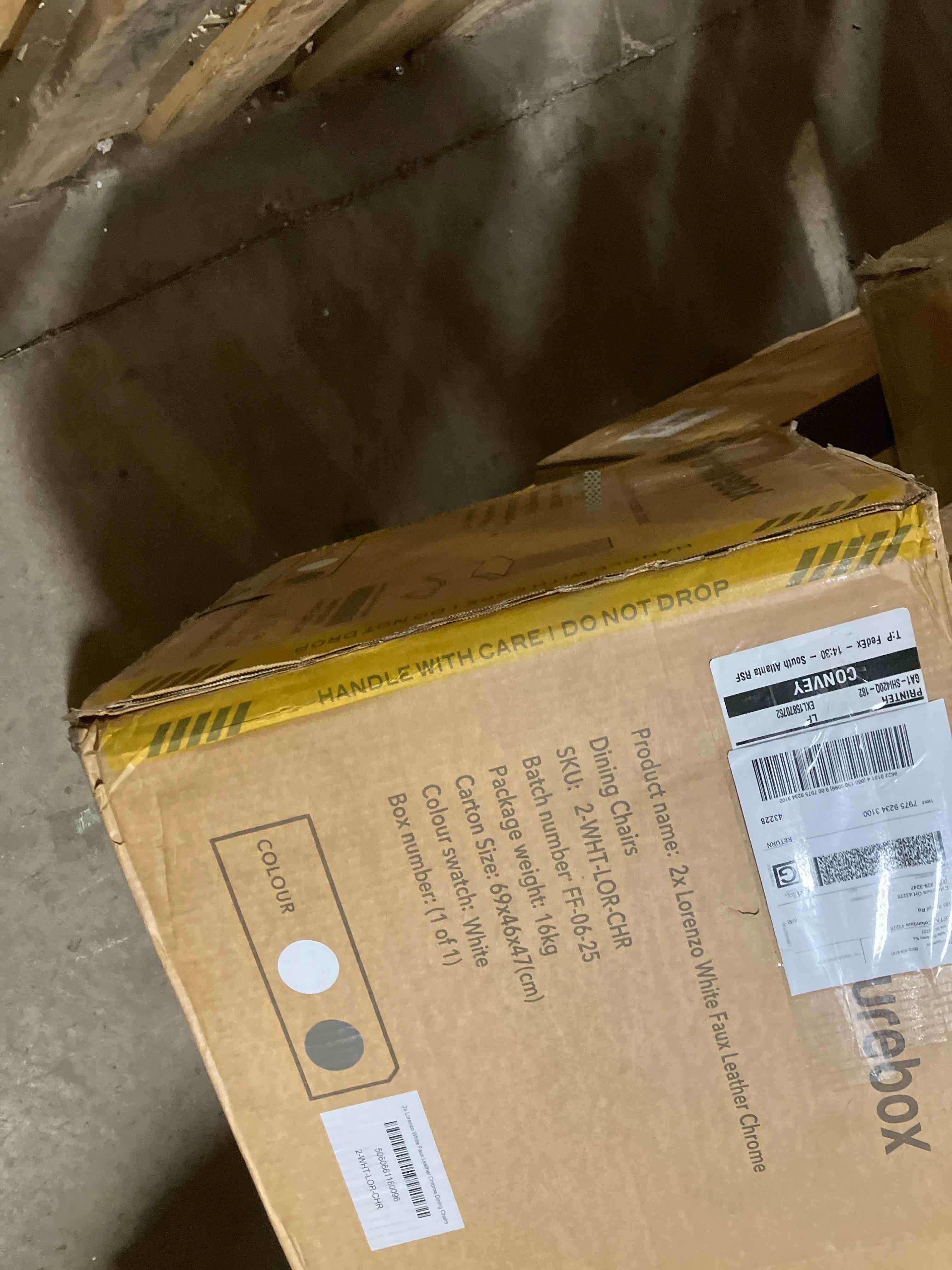 https://s3.amazonaws.com/lotting-images-prod/phillipi/TEA3355794_1760718694626.jpeg
