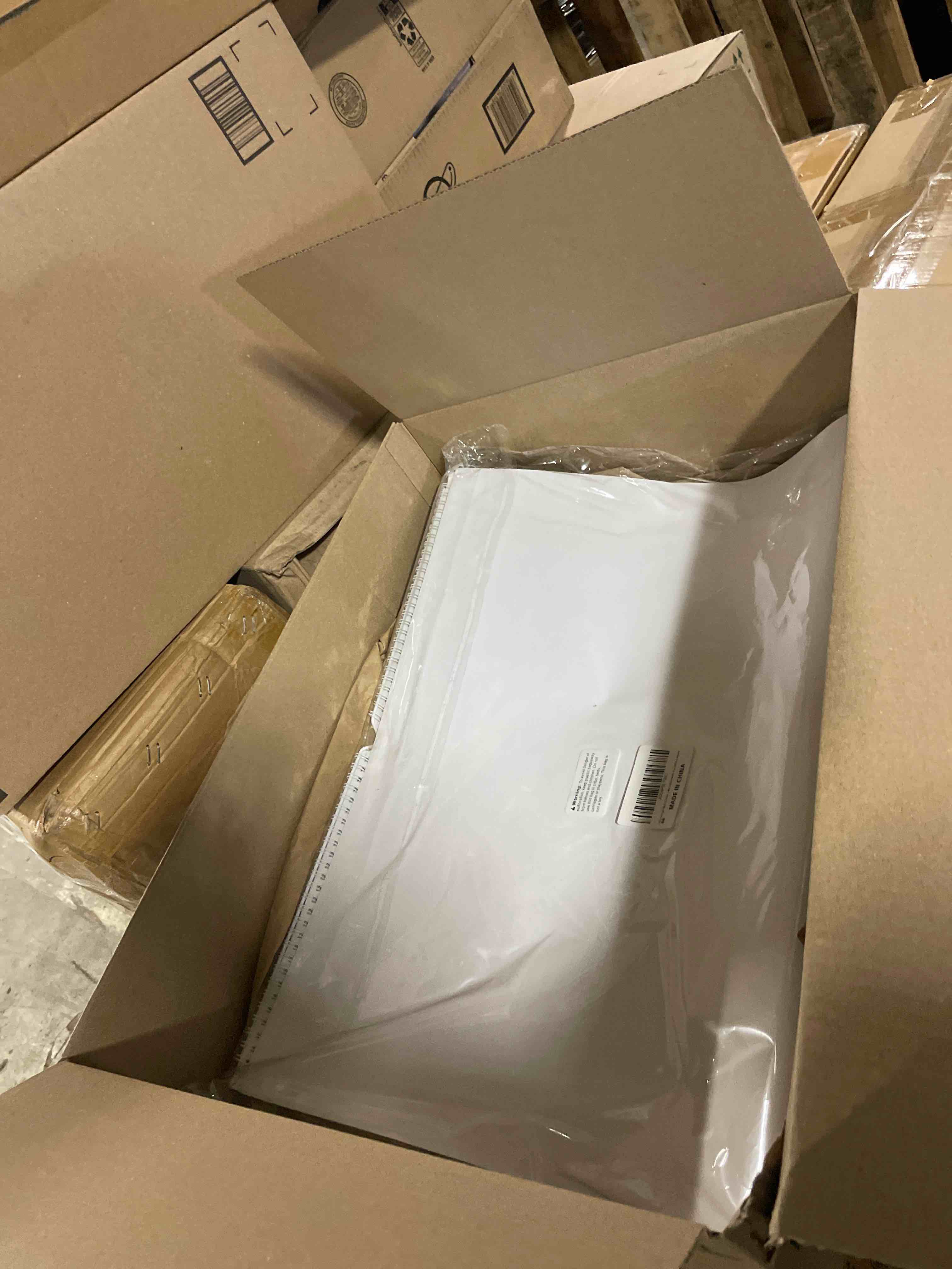 https://s3.amazonaws.com/lotting-images-prod/phillipi/TEA3356000_1761065856239.jpeg