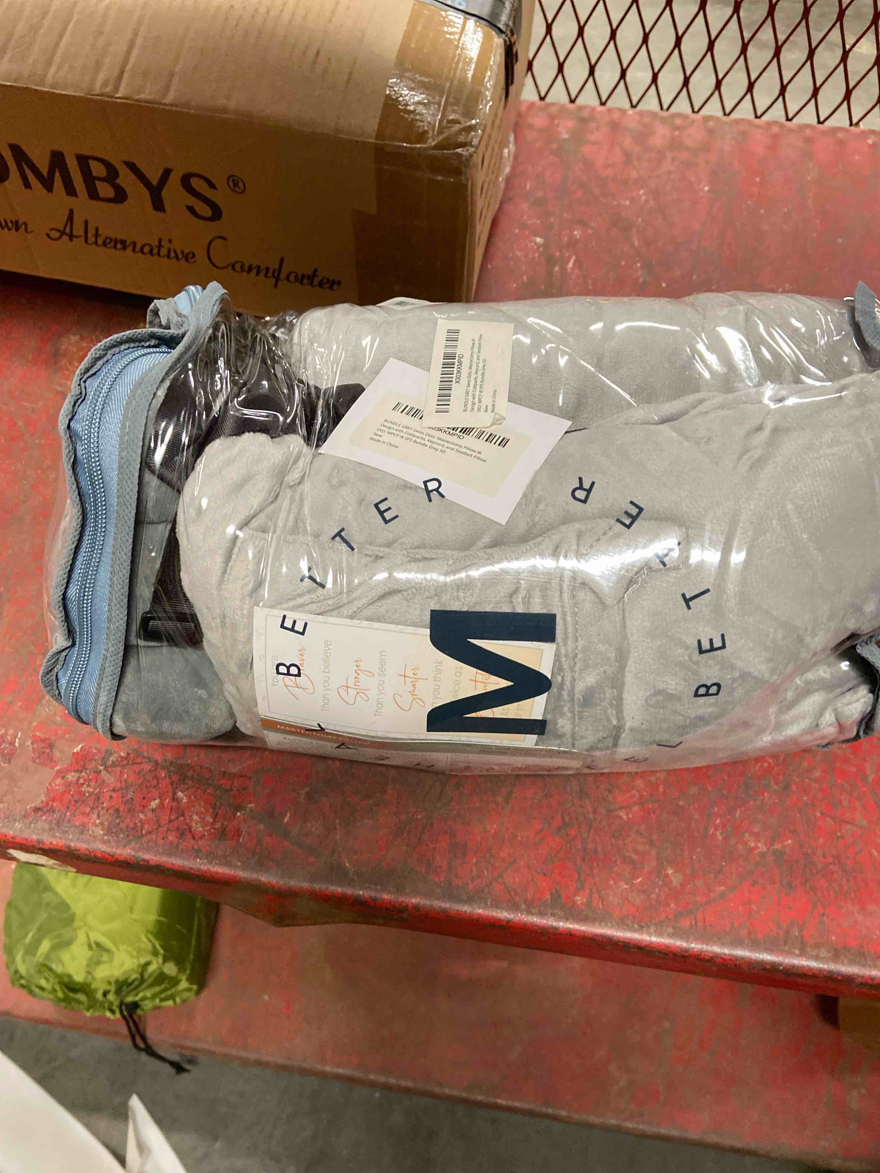 Condition photo showing New/Like New for moyoama post mastectomy pillow – 4 pc comfort set incl 2 gel pack, seatbelt cushion, shower bag- breast surgery must haves,breast reduction recovery supplies, breast augmentation,post op essentials