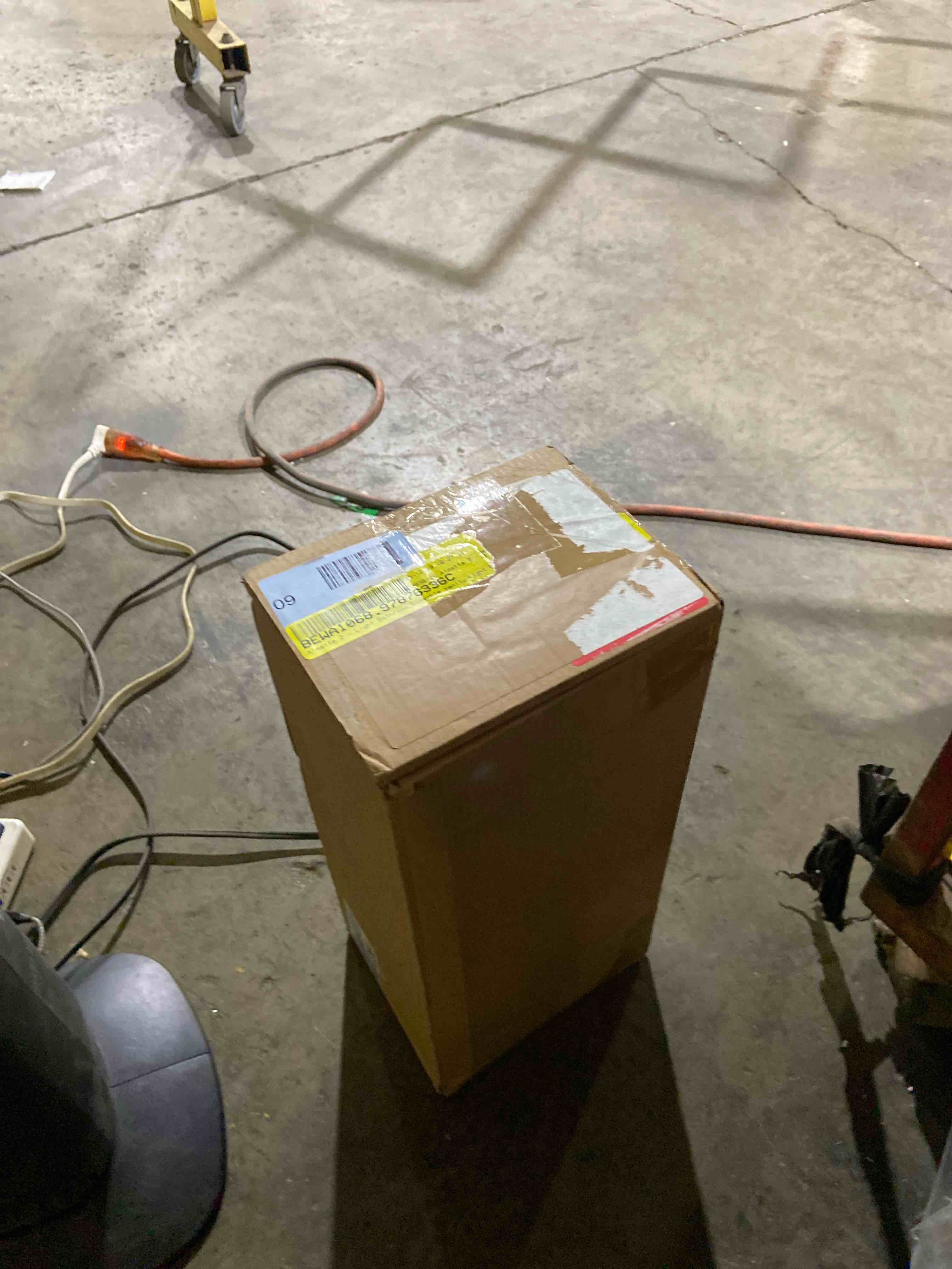 Condition photo showing New/Like New for Almetta 2 - Light Bathroom Dimmable Vanity Light Bath Bar Fixtures