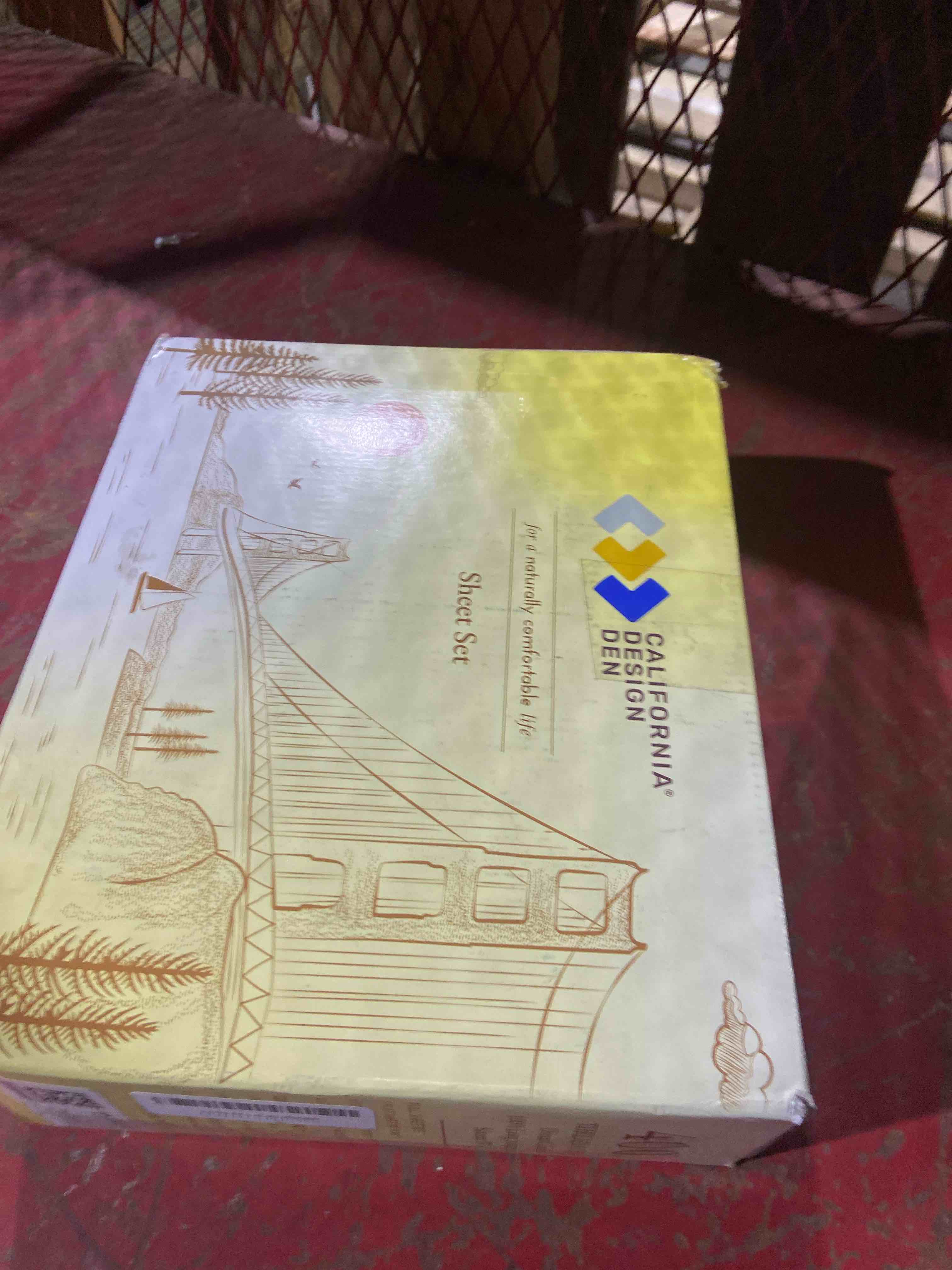 Condition photo showing New/Like New for California Design Den Natural 100% Cotton Sheets, Soft Queen Sheet Set, 400 Thread Count Sateen, Deep Pockets with All-Around Elastic for a Snug Fit, Durable Bedding Set - Teal