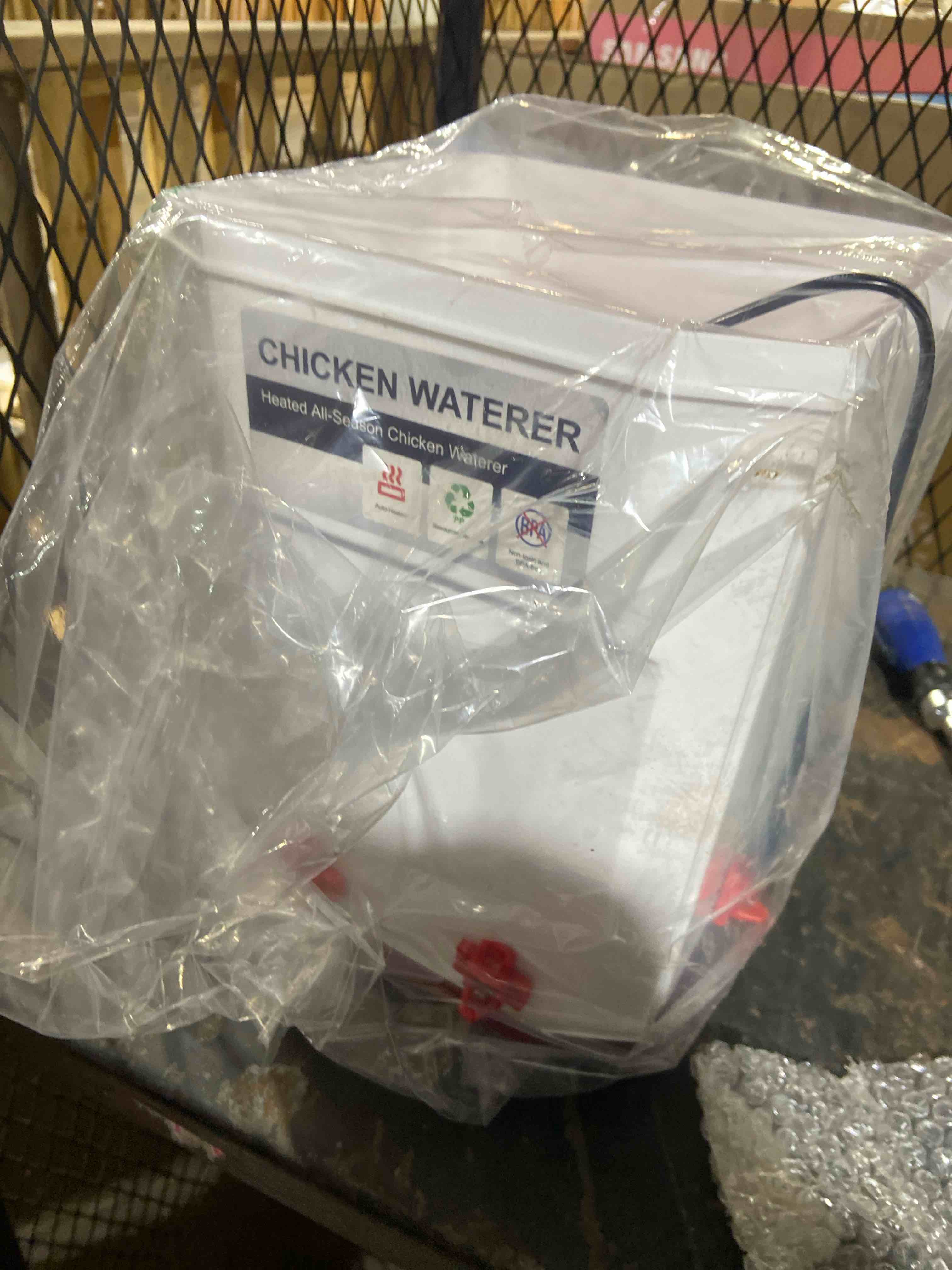 Condition photo showing Good Condition for Heated Chicken Waterer, 7L Winter Chicken Water Heater Bucket with 4 Nipple Drinkers, Anti-Freezing, Winter and Summer Dual-use, Automatic Heated Poultry Drinker for Coop (Red)