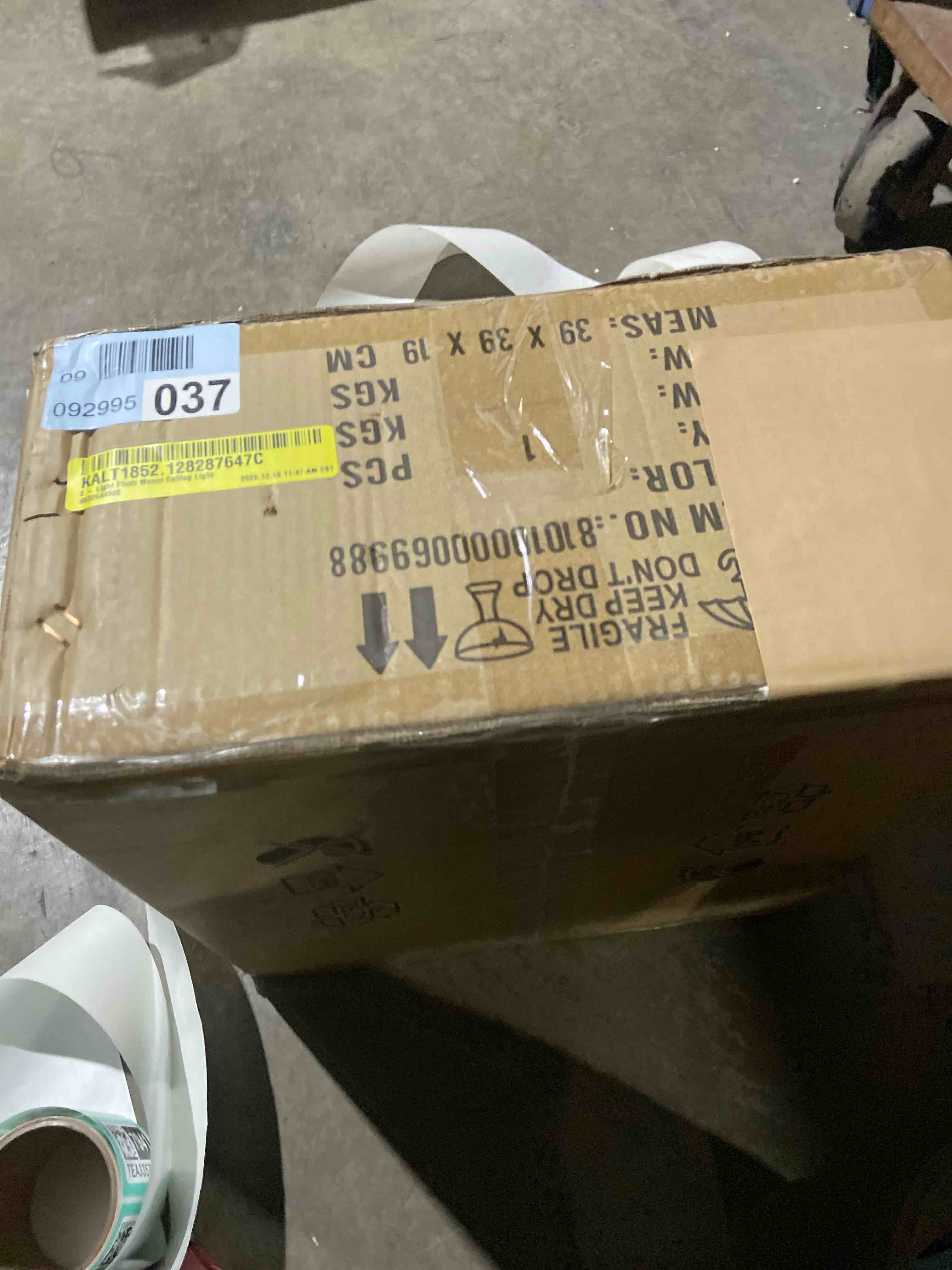 Condition photo showing Good Condition for 2-Light Flush Mount Ceiling Light Fixtures, 2-Pack Farmhouse Black Ceiling Lights, Industrial Metal Cage