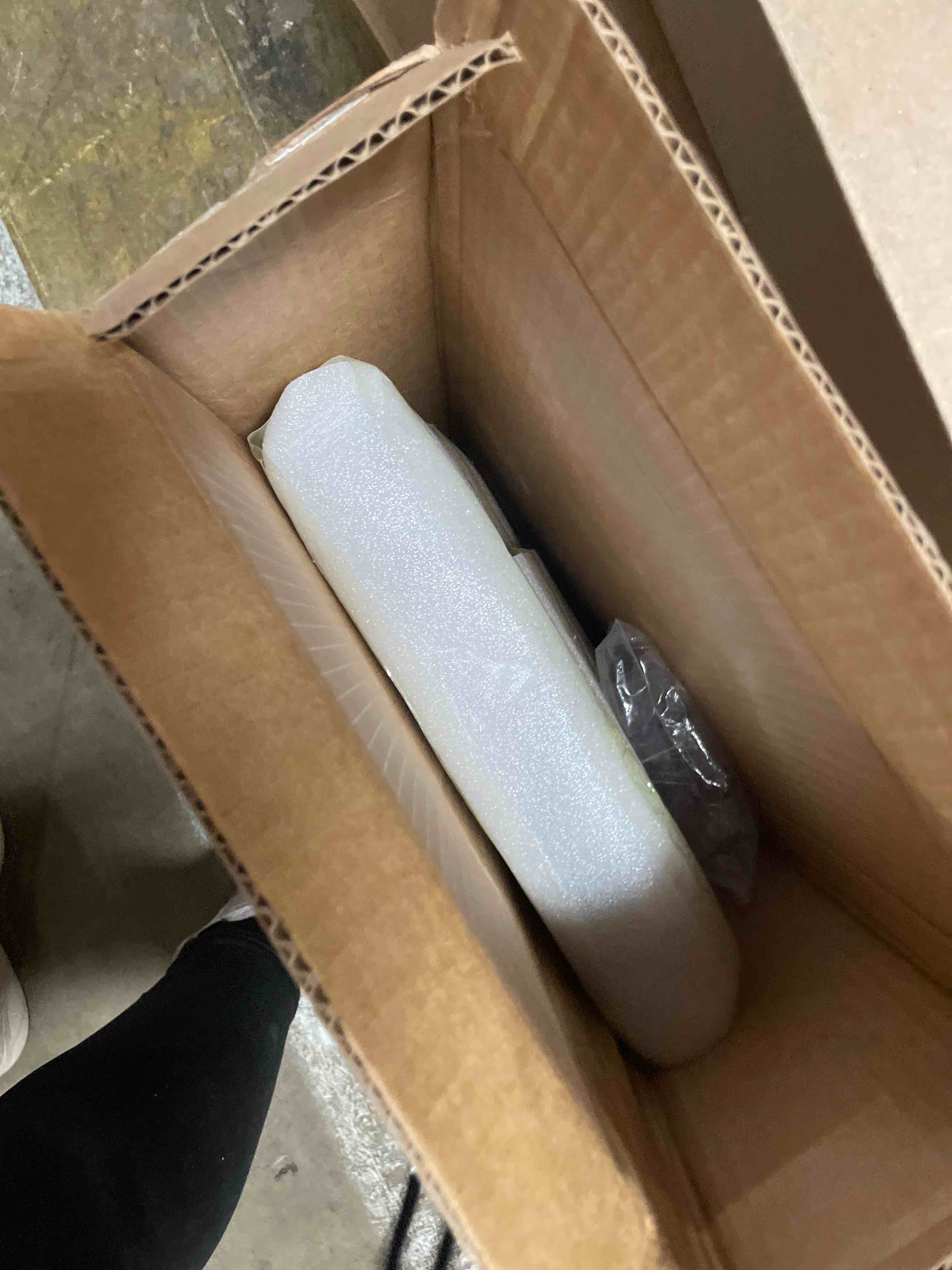 Condition photo showing New/Like New for Wire Shelf Cover 24 X 12 Inch Wire Rack Cover Wood Shelf Covers for Pantry Shelving Closet Shelves Organization(White,5 Pack) 24x12 In(5Pack)