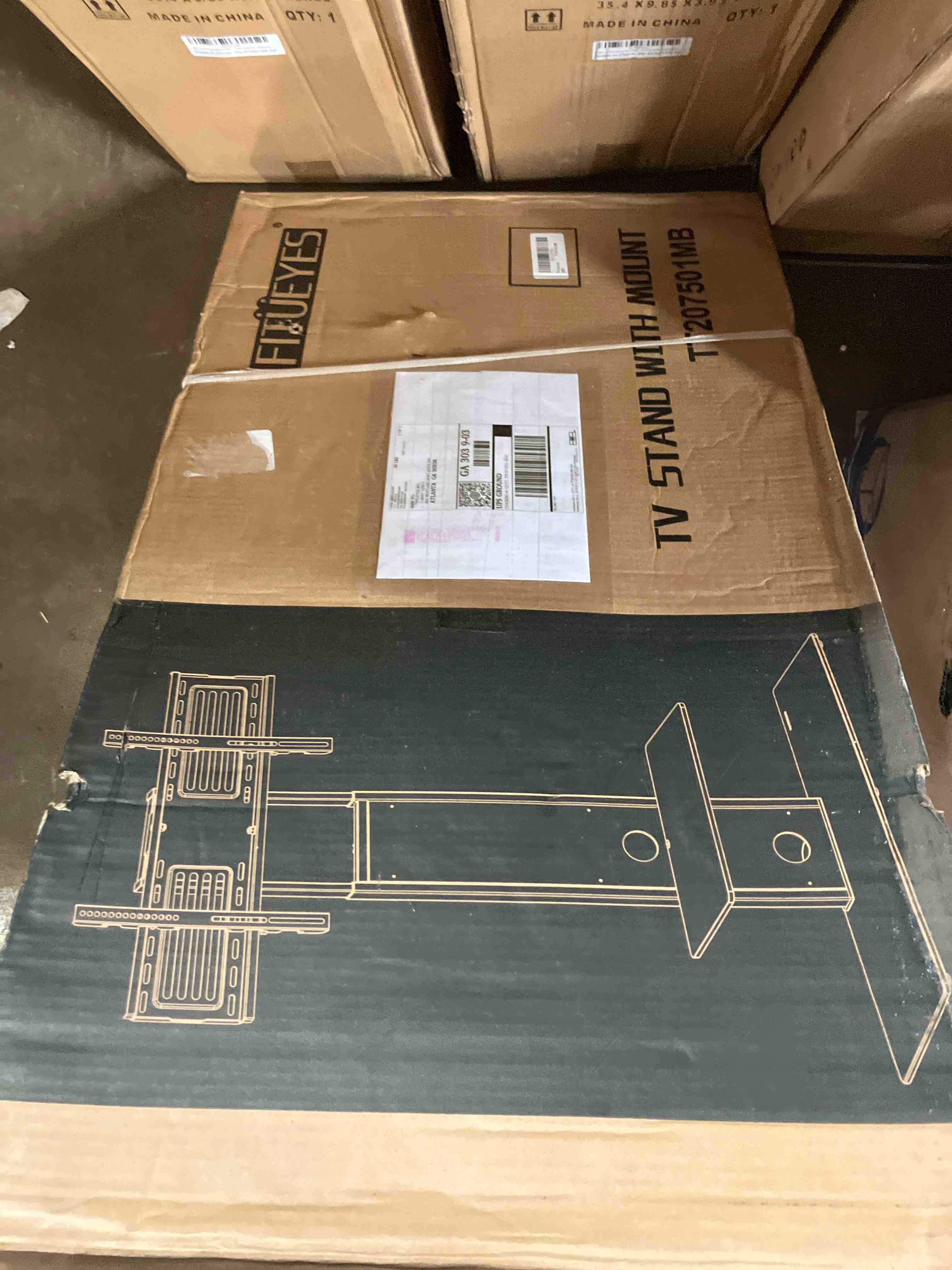 https://s3.amazonaws.com/lotting-images-prod/phillipi/TEA3358029_1752764224339.jpeg