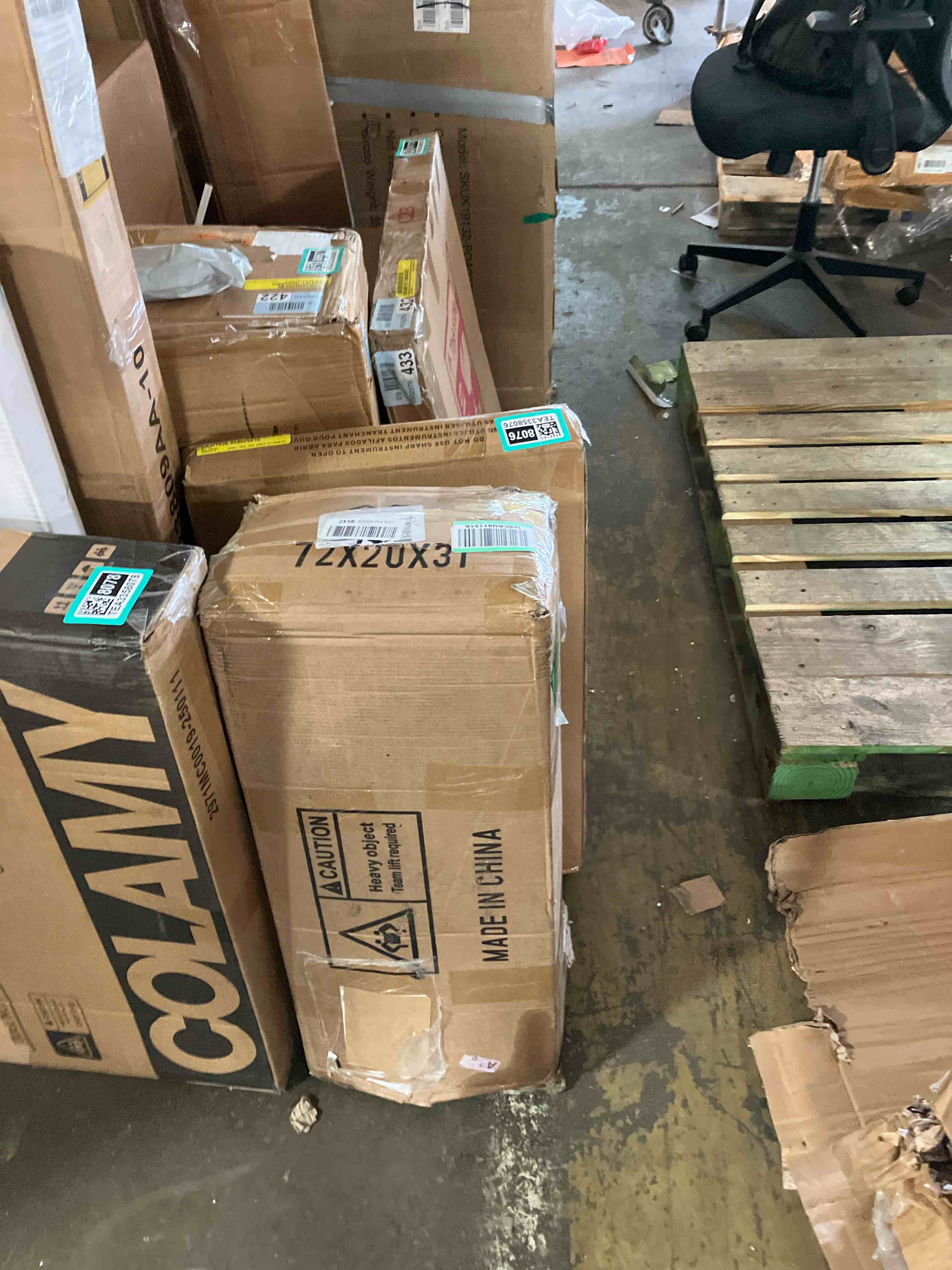 https://s3.amazonaws.com/lotting-images-prod/phillipi/TEA3358079_1754420724274.jpeg