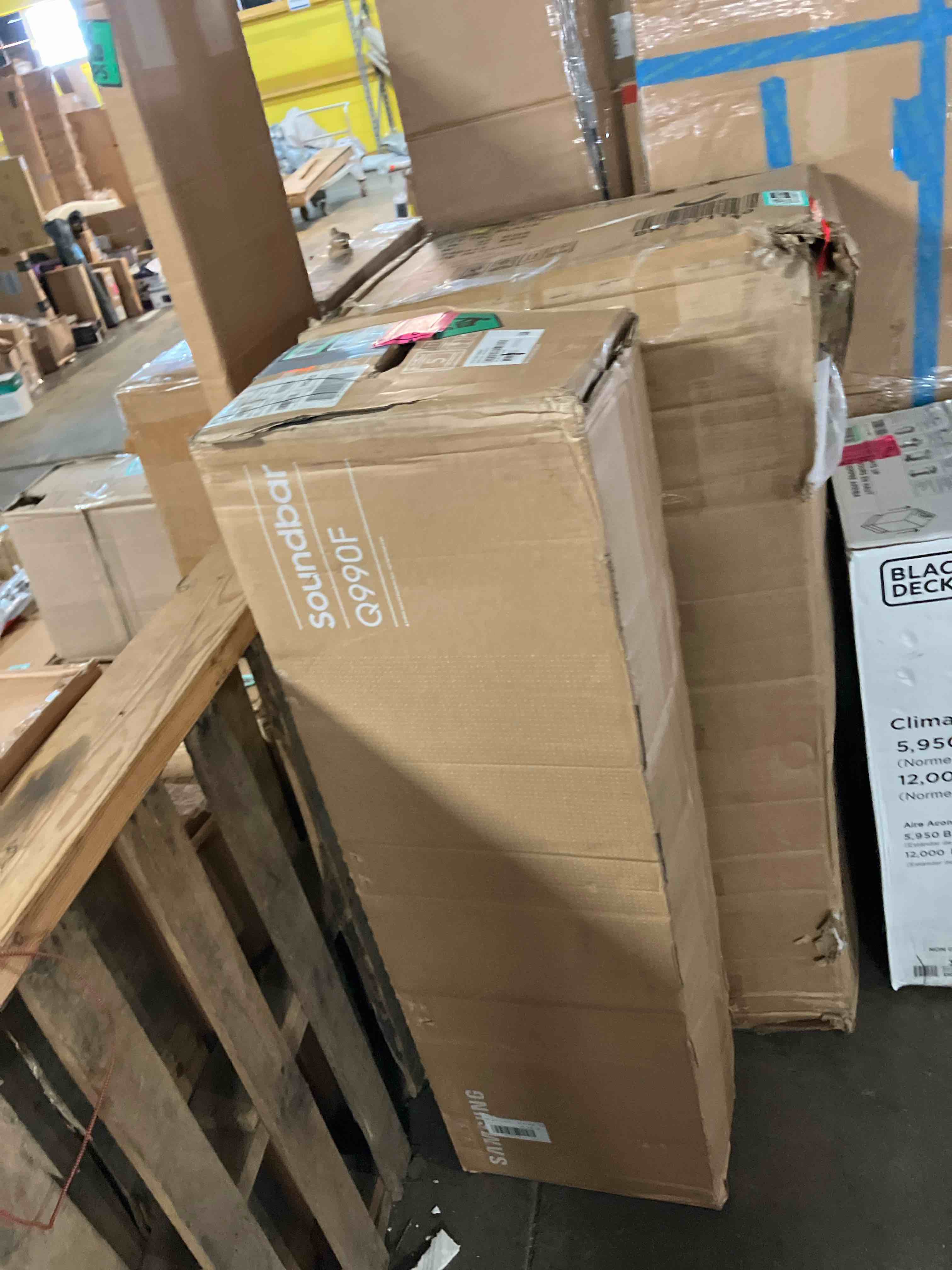 https://s3.amazonaws.com/lotting-images-prod/phillipi/TEA3358083_1754421838902.jpeg