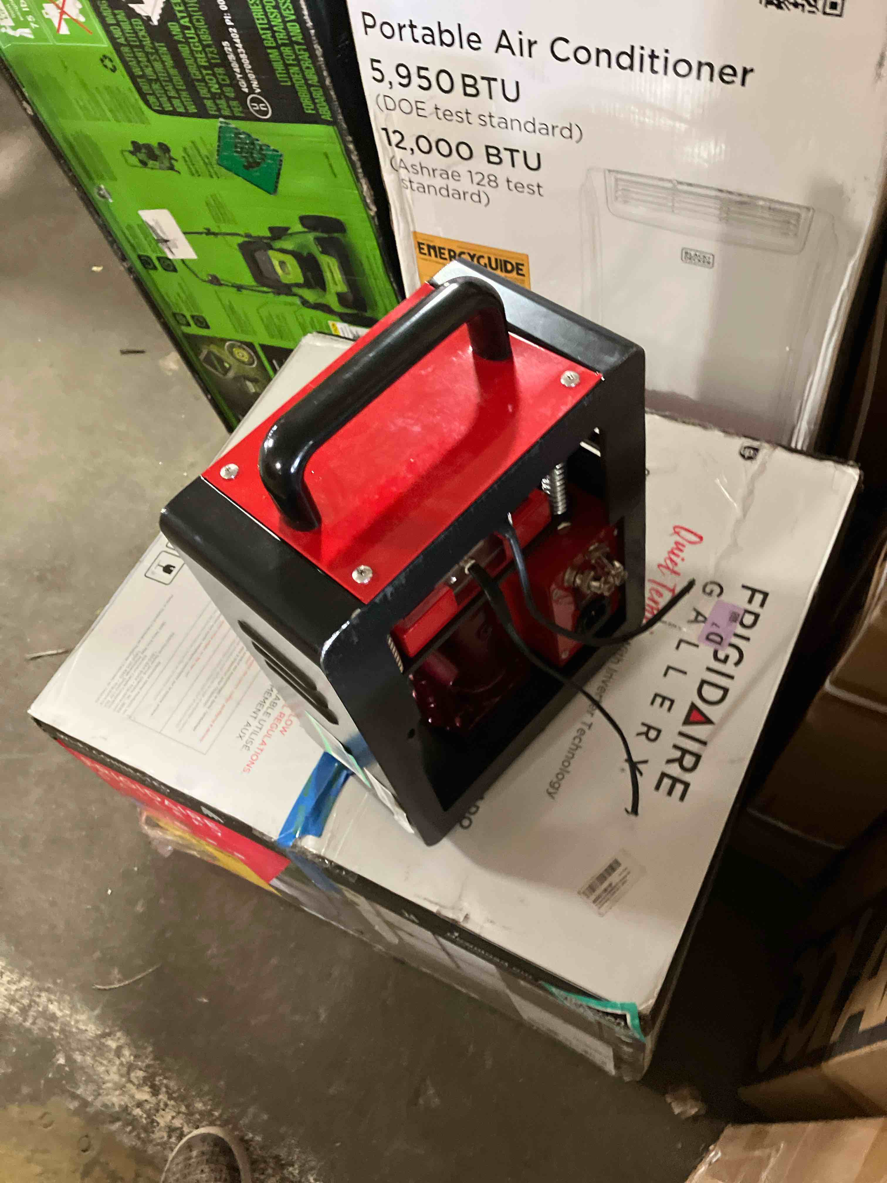 https://s3.amazonaws.com/lotting-images-prod/phillipi/TEA3358085_1754422187348.jpeg