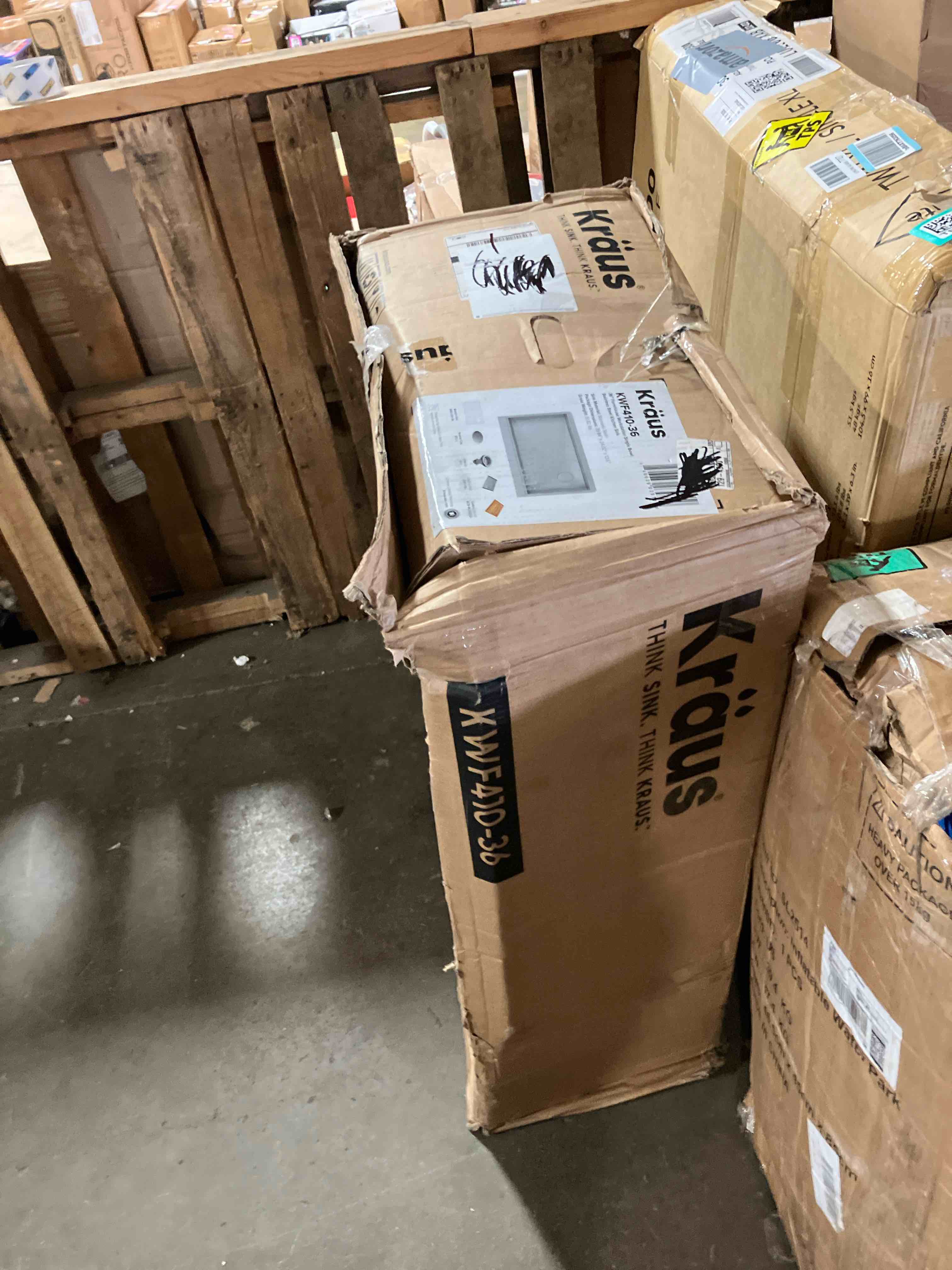 https://s3.amazonaws.com/lotting-images-prod/phillipi/TEA3358091_1754424337290.jpeg