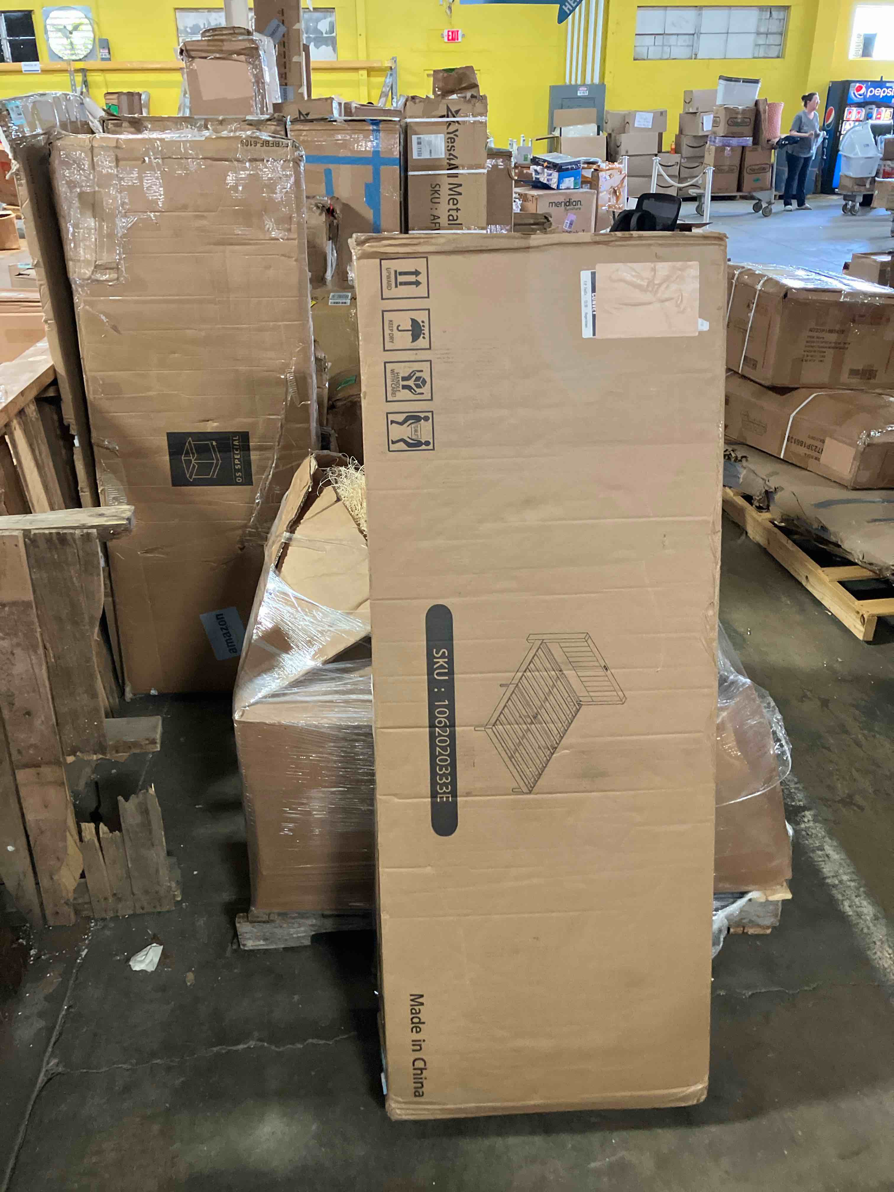 https://s3.amazonaws.com/lotting-images-prod/phillipi/TEA3358099_1754426735029.jpeg