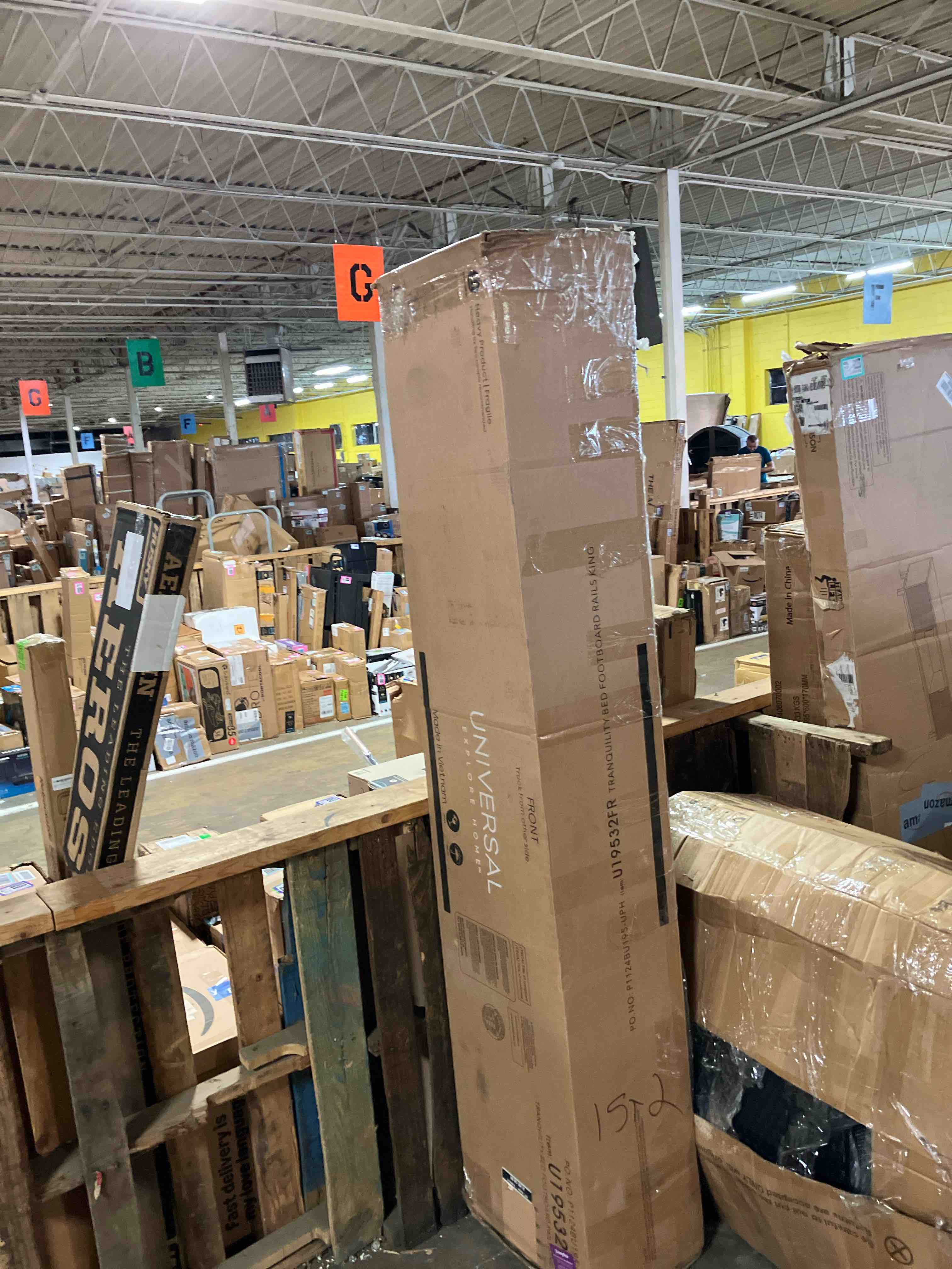 https://s3.amazonaws.com/lotting-images-prod/phillipi/TEA3358104_1754429018783.jpeg