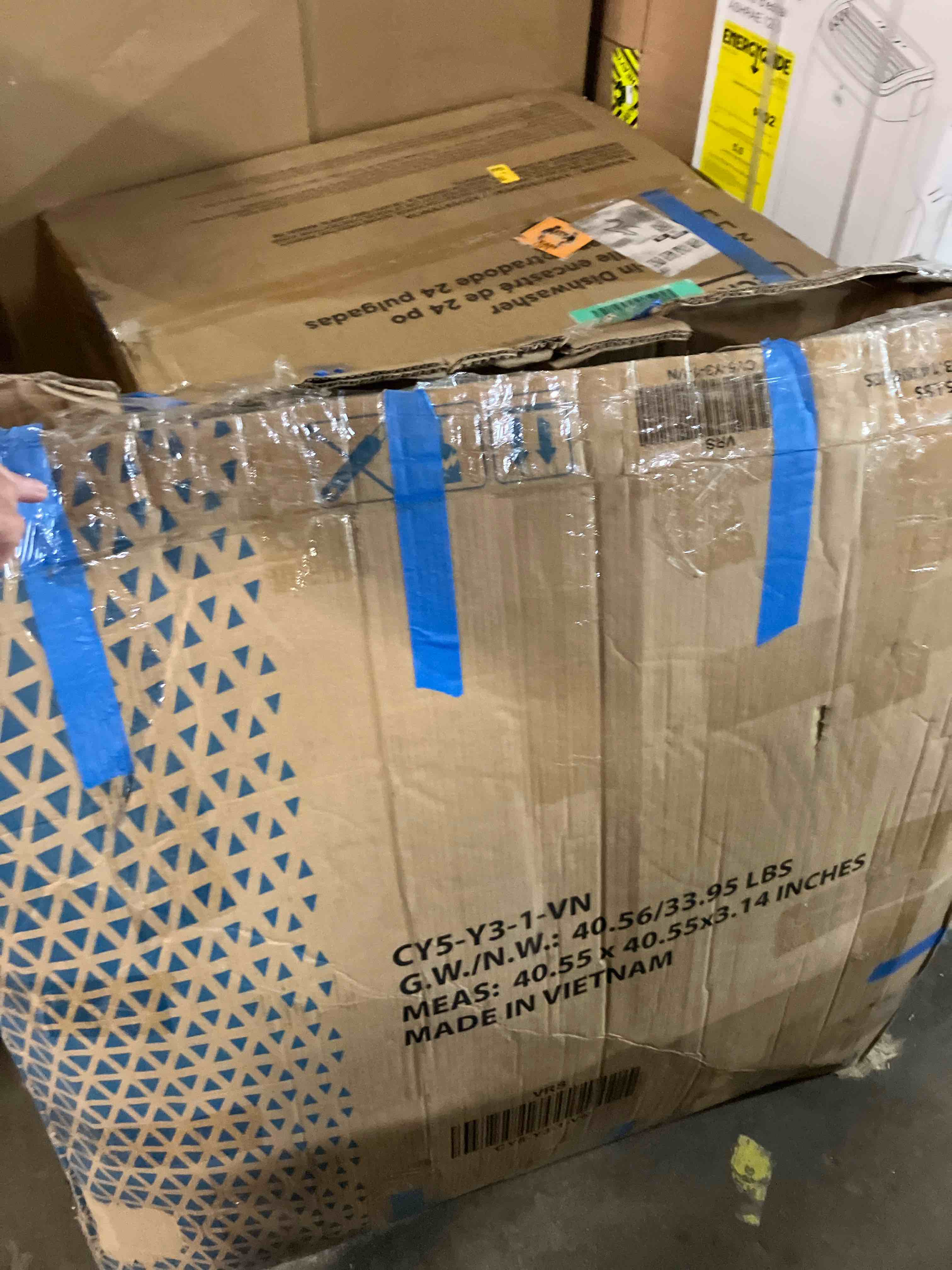 https://s3.amazonaws.com/lotting-images-prod/phillipi/TEA3358118_1754483500599.jpeg