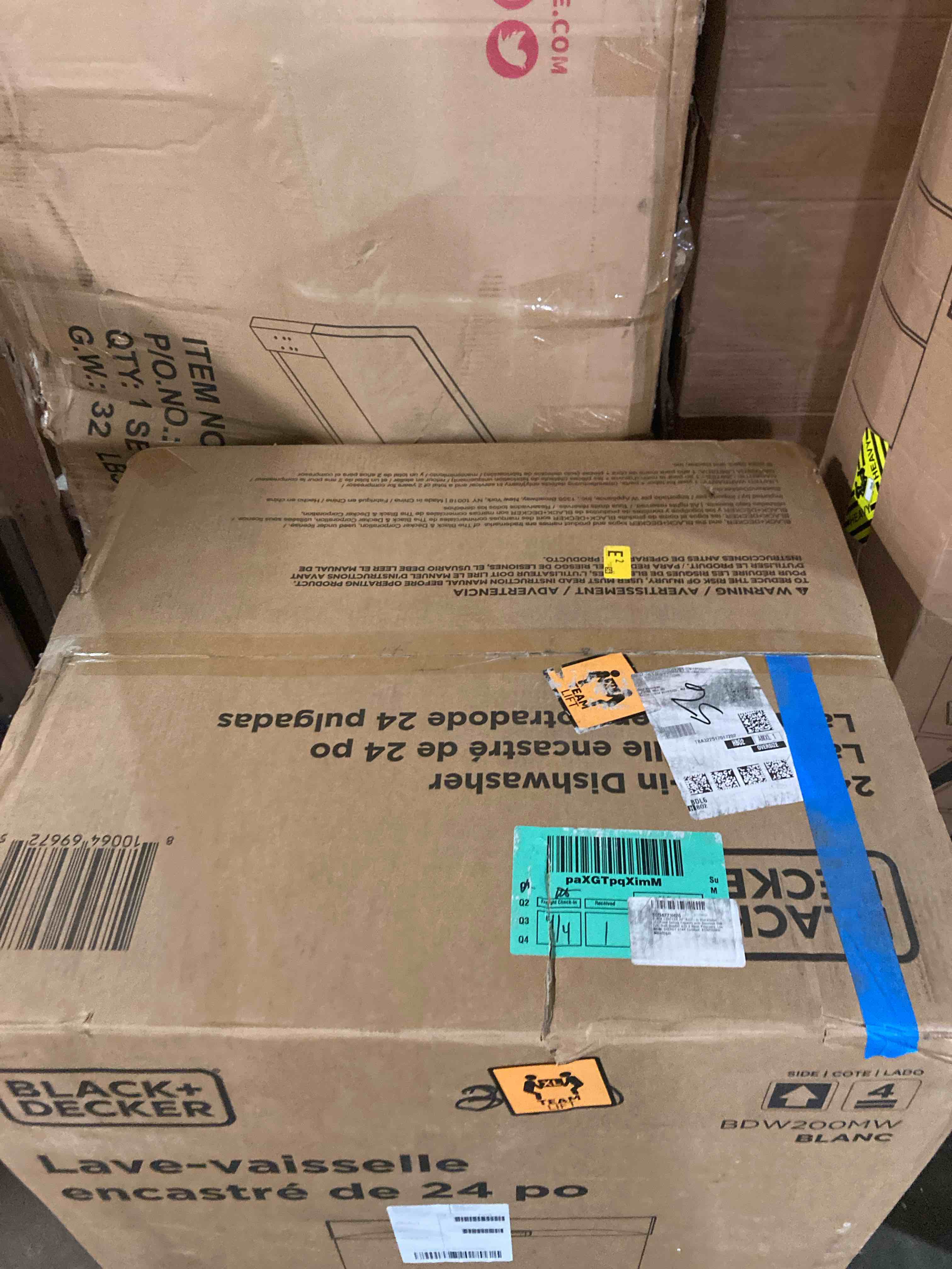 https://s3.amazonaws.com/lotting-images-prod/phillipi/TEA3358122_1754419077238.jpeg