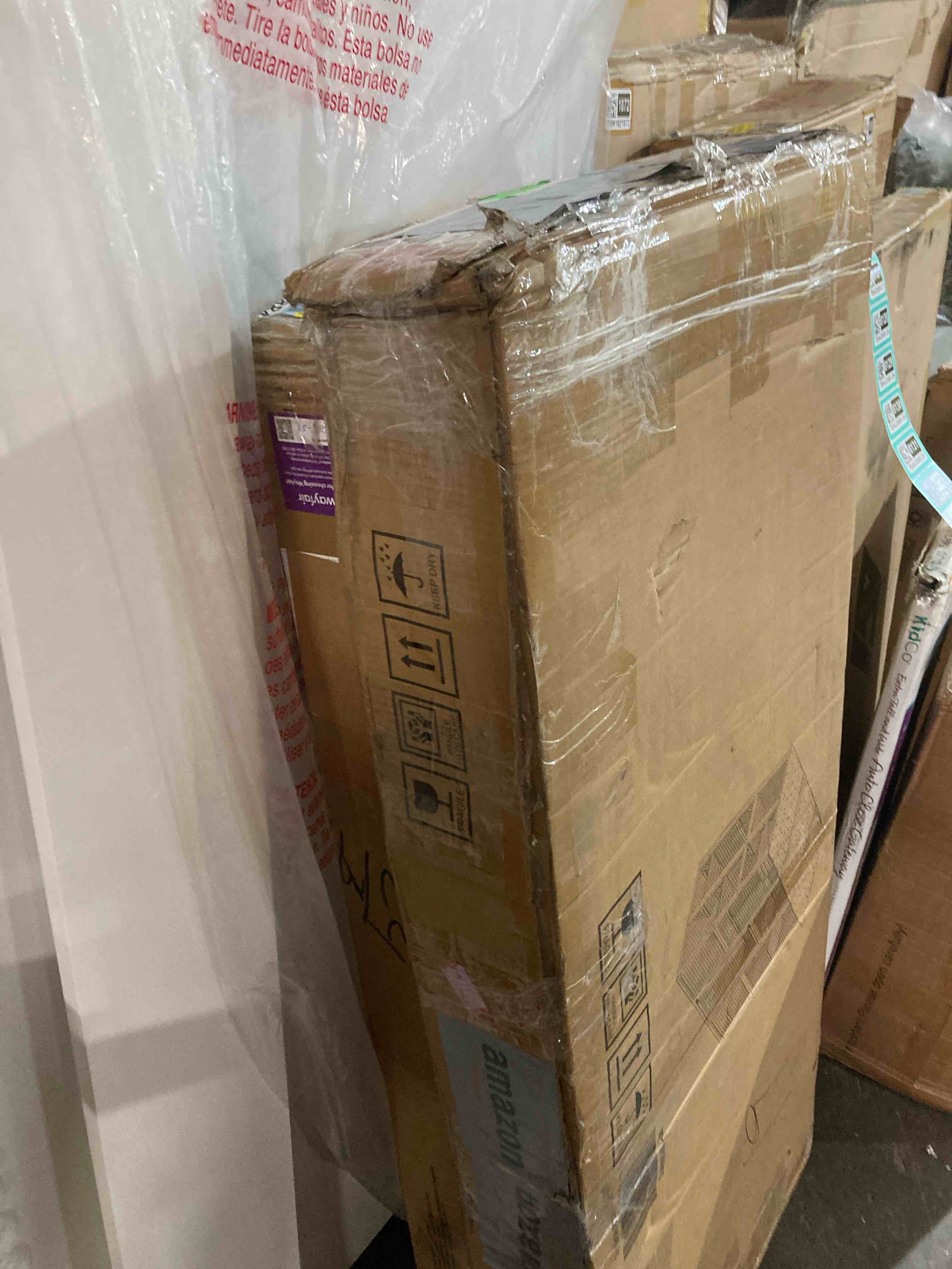 https://s3.amazonaws.com/lotting-images-prod/phillipi/TEA3358132_1754417690476.jpeg