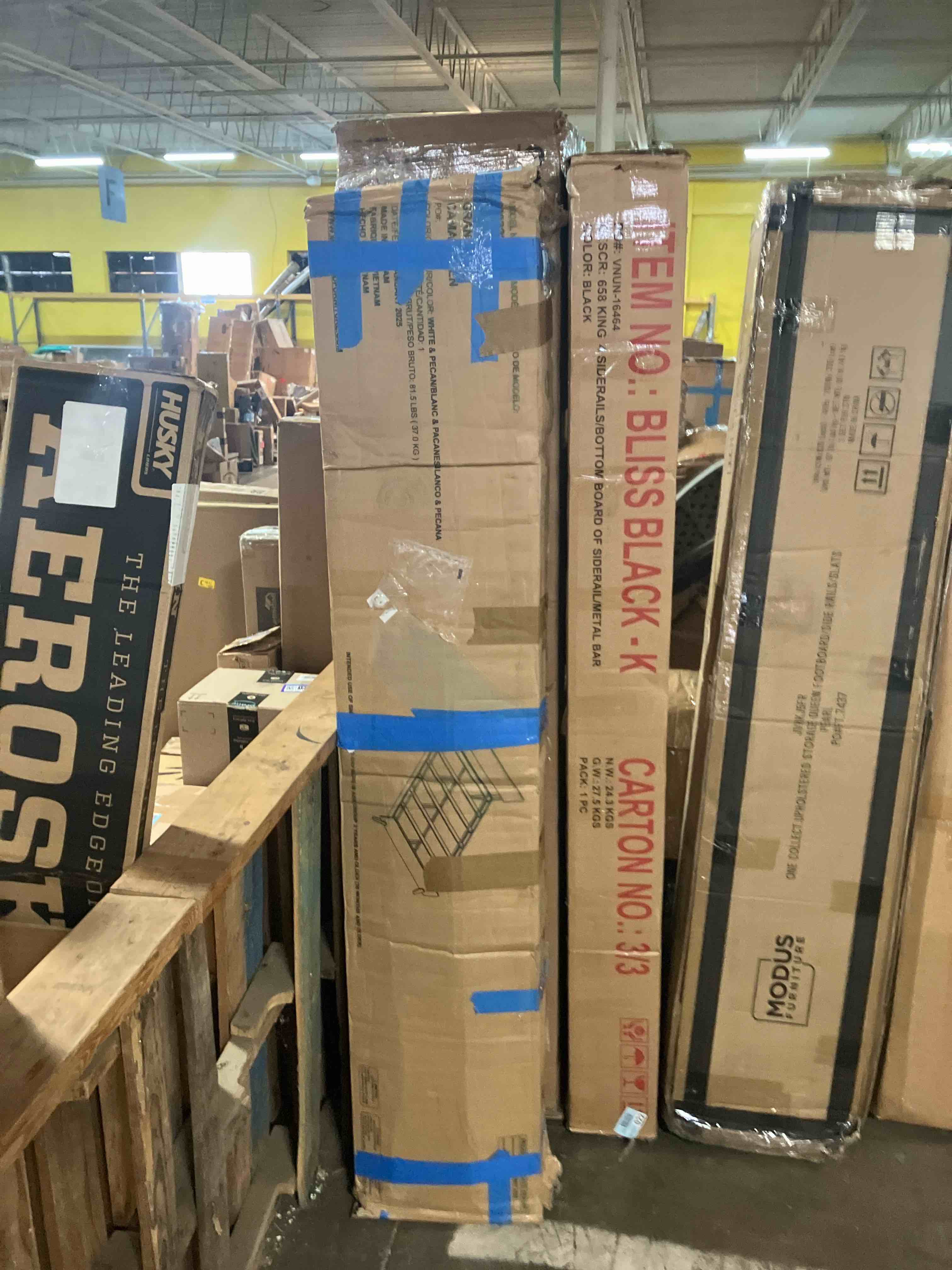 https://s3.amazonaws.com/lotting-images-prod/phillipi/TEA3358152_1754485674032.jpeg