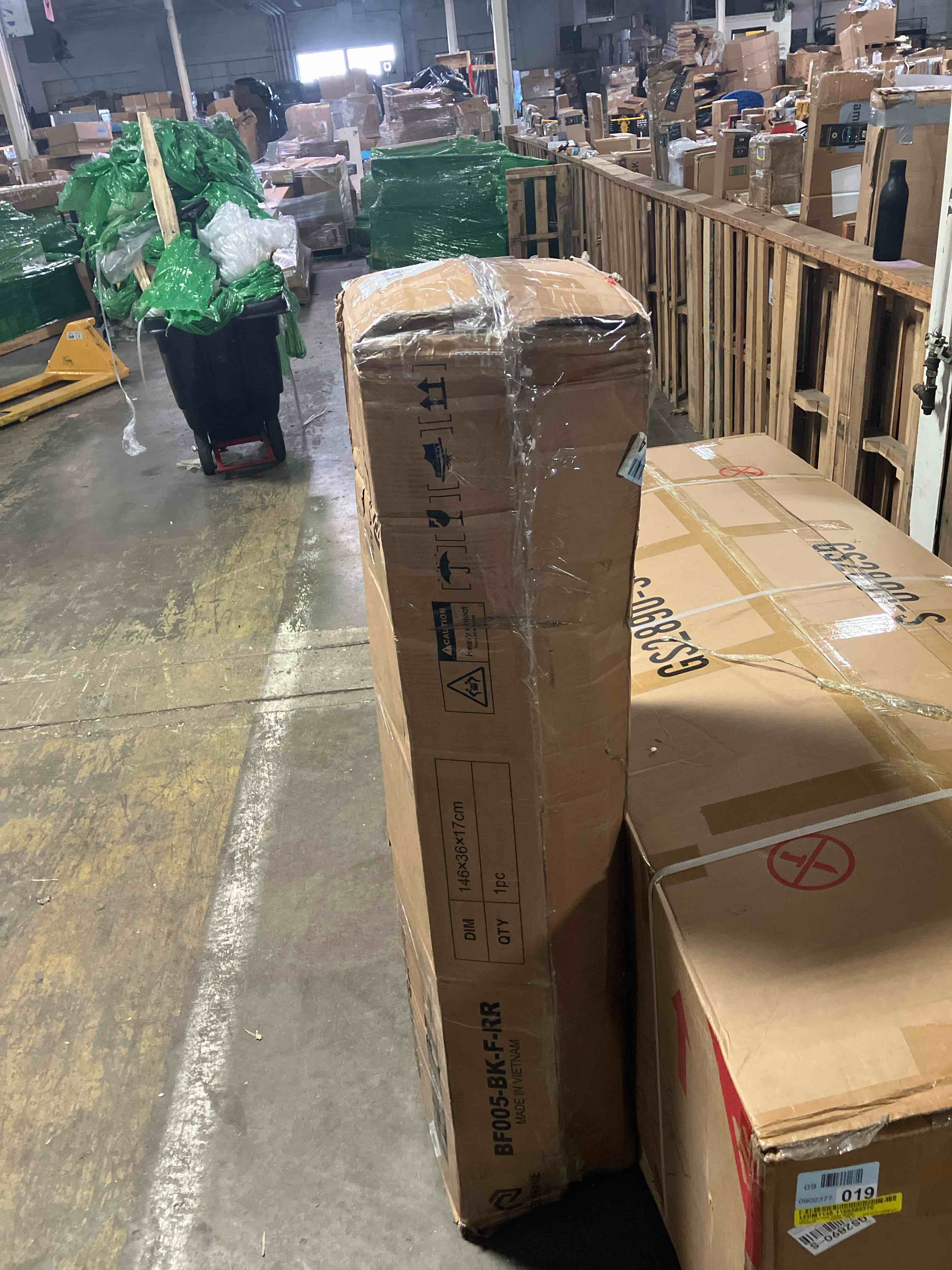 https://s3.amazonaws.com/lotting-images-prod/phillipi/TEA3358153_1754485149070.jpeg