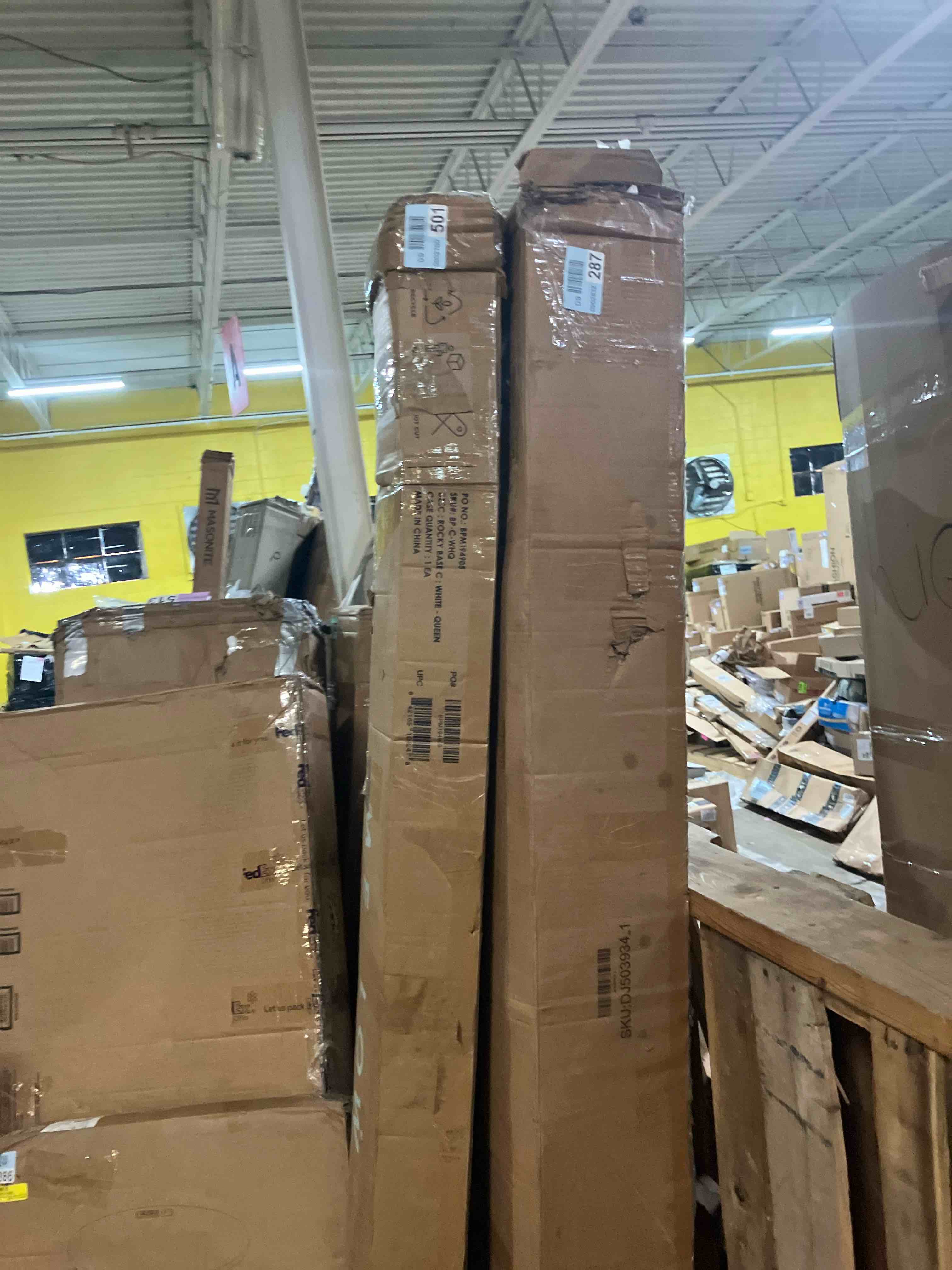 https://s3.amazonaws.com/lotting-images-prod/phillipi/TEA3358168_1754495654932.jpeg