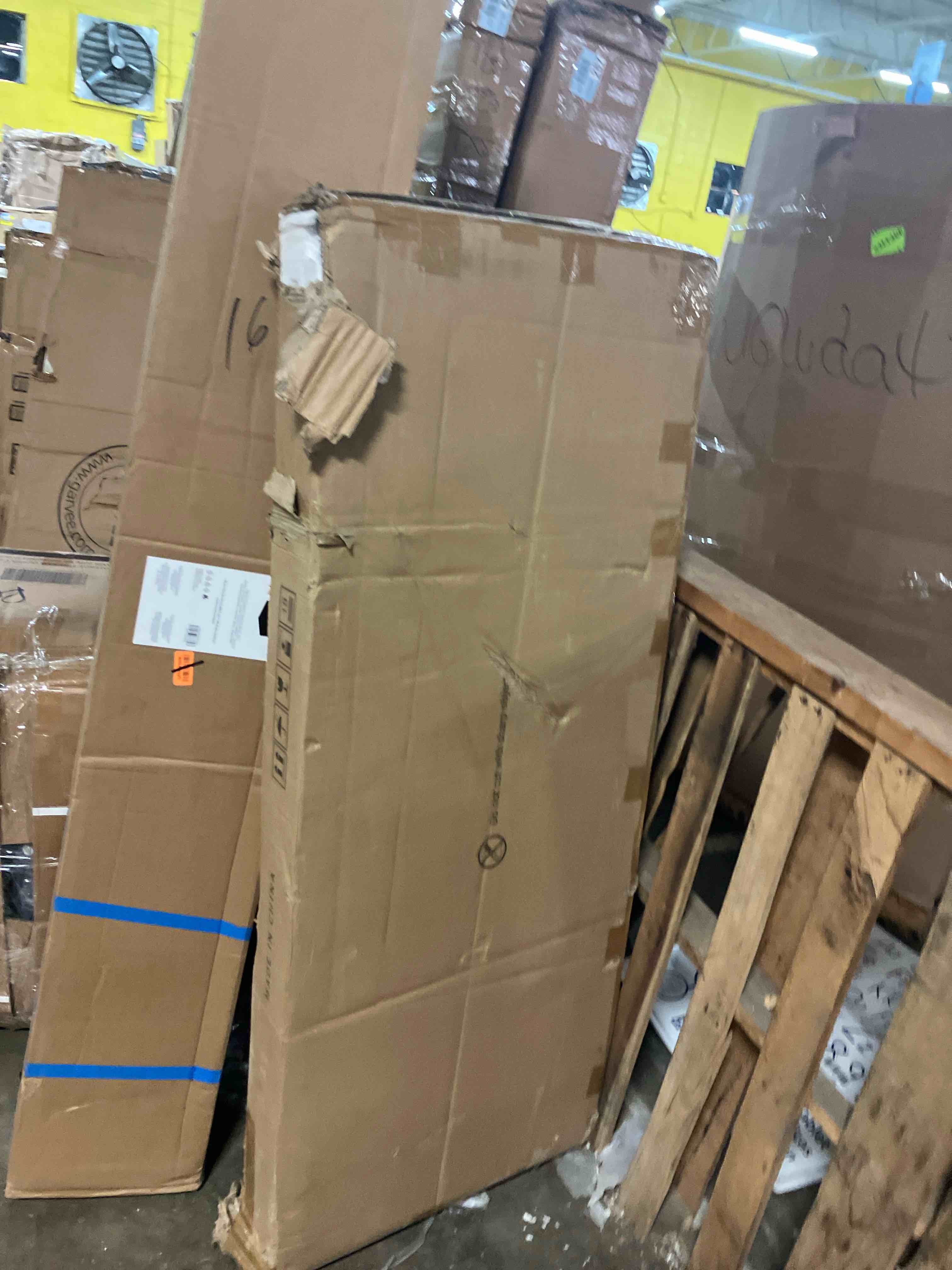 https://s3.amazonaws.com/lotting-images-prod/phillipi/TEA3358171_1754500162553.jpeg